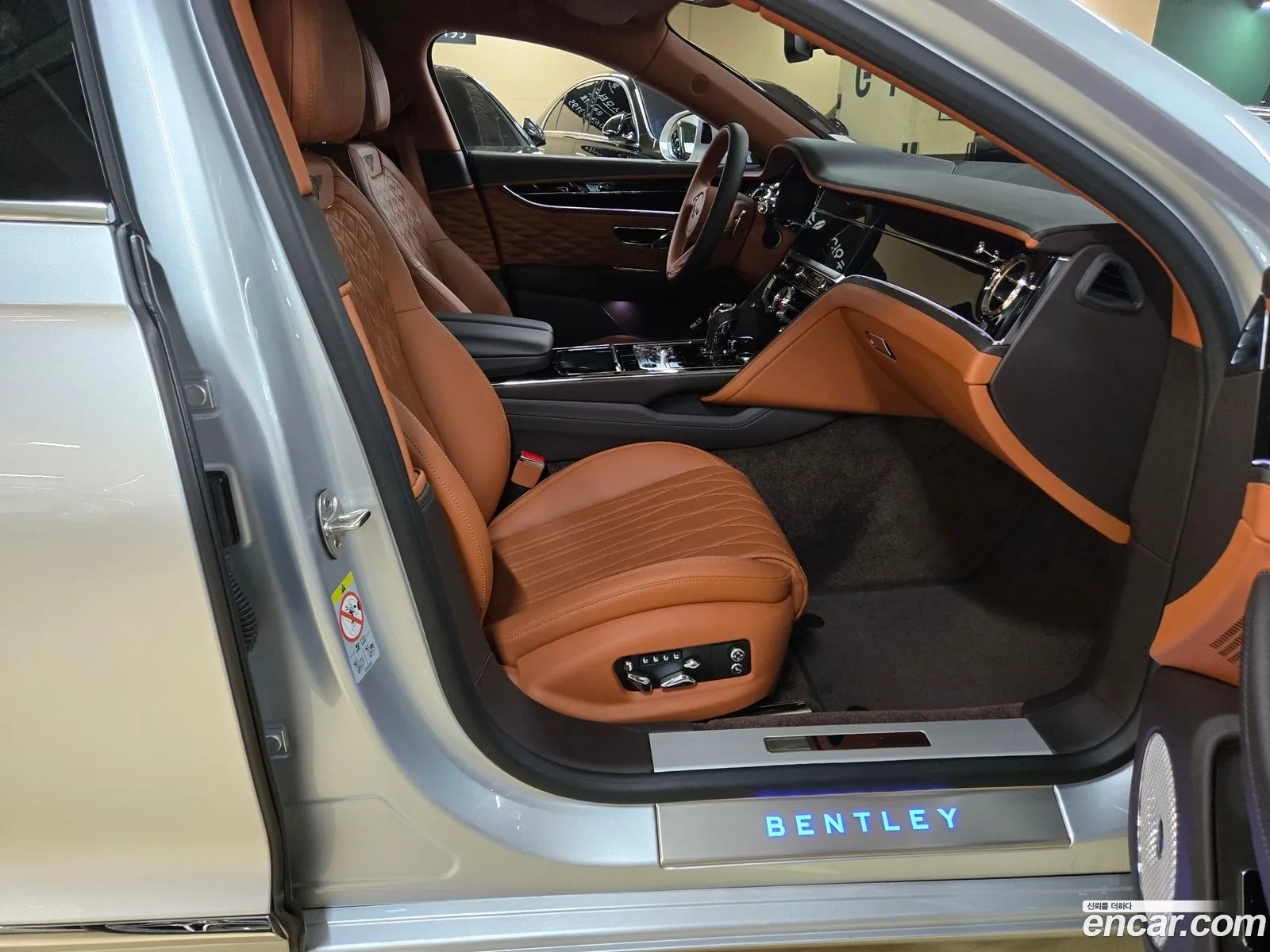 Bentley Flying Spur 2021 — 17