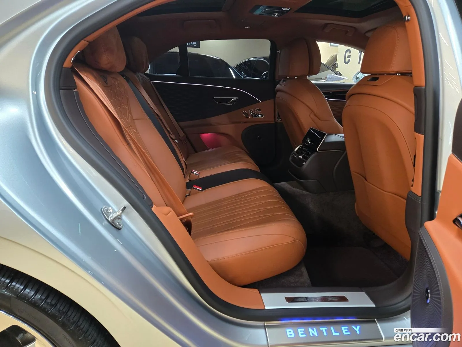 Bentley Flying Spur 2021 — 13