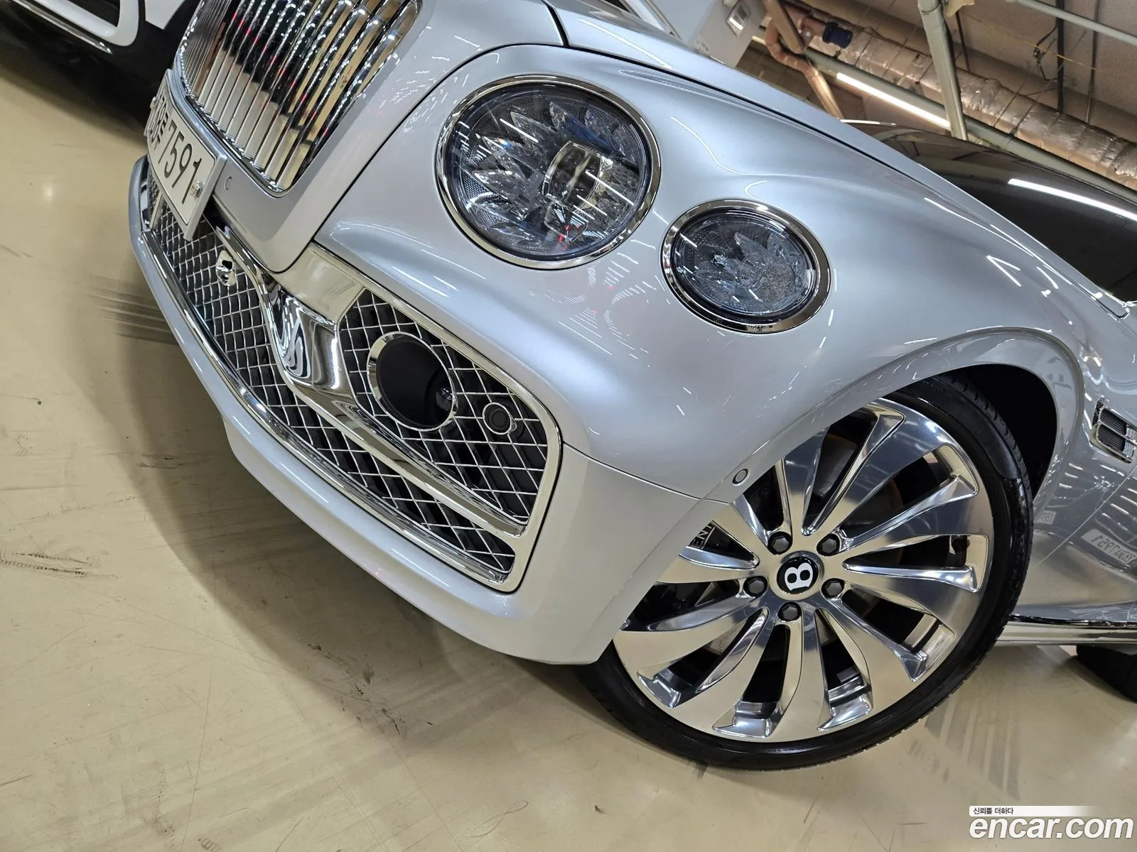 Bentley Flying Spur 2021 — 16