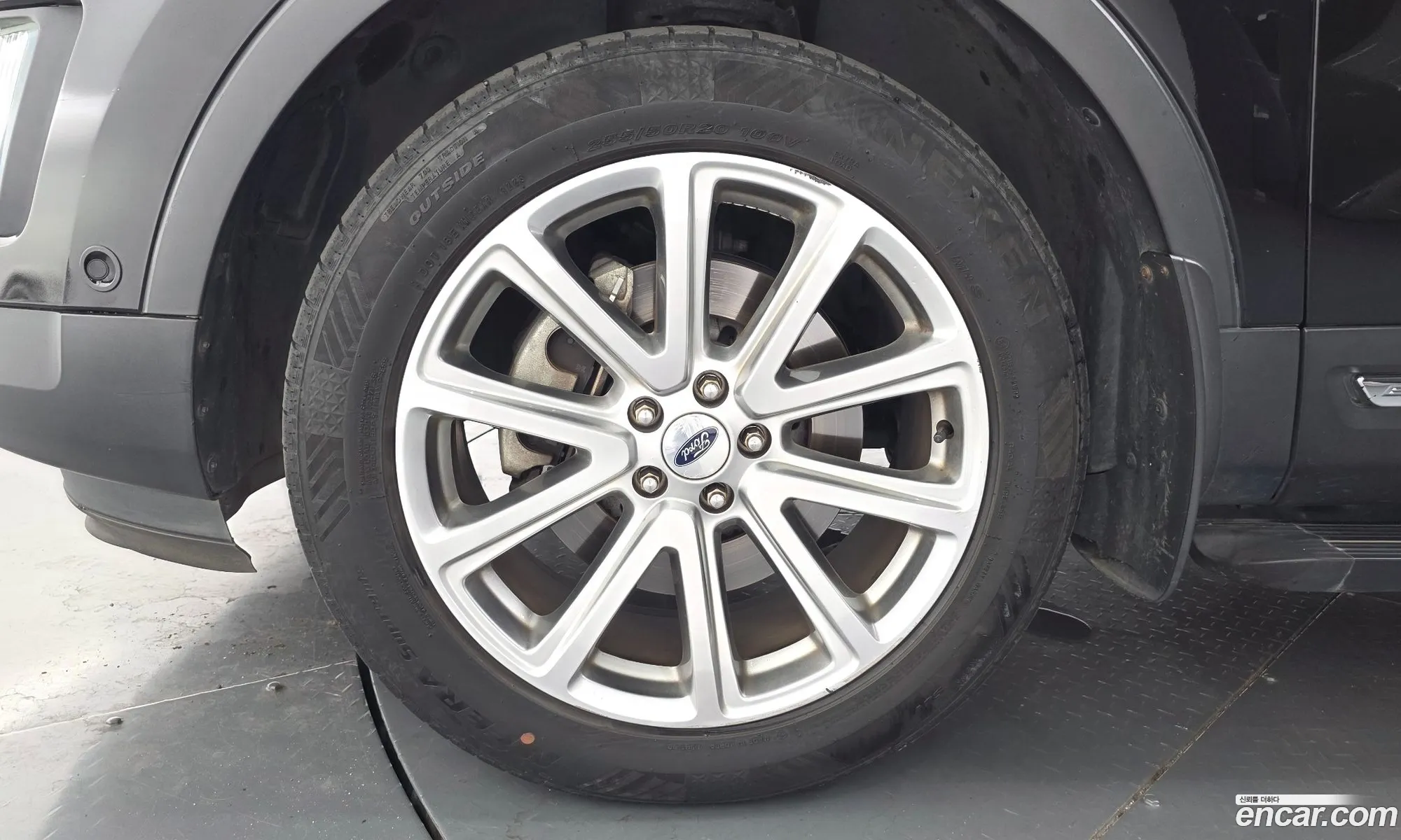 Ford Explorer 2016 1FM5K8FH2GGB24280 — 16