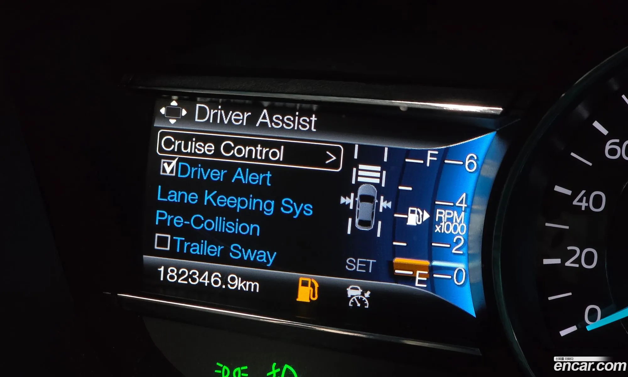 Ford Explorer 2016 1FM5K8FH2GGB24280 — 13