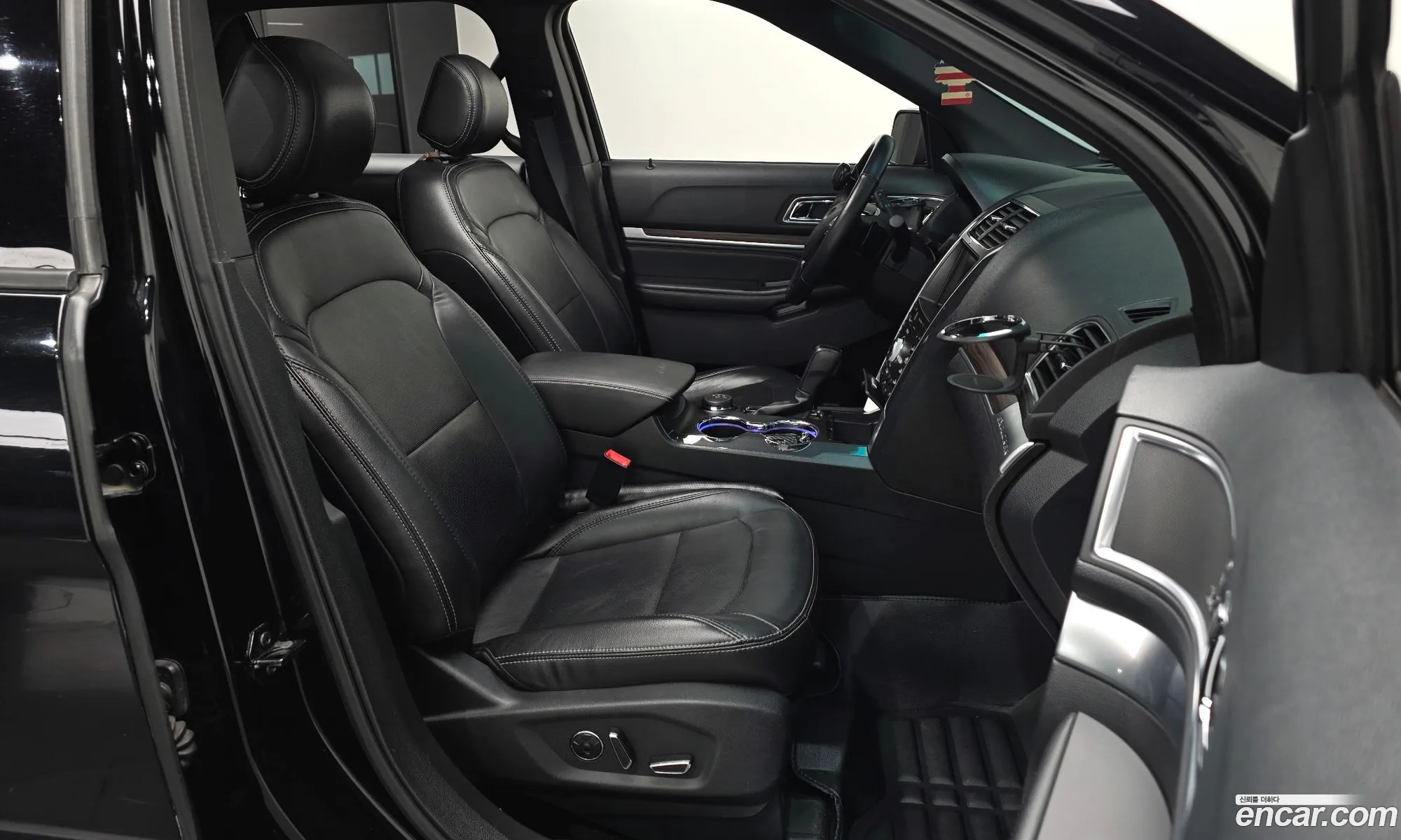 Ford Explorer 2016 1FM5K8FH2GGB24280 — 12