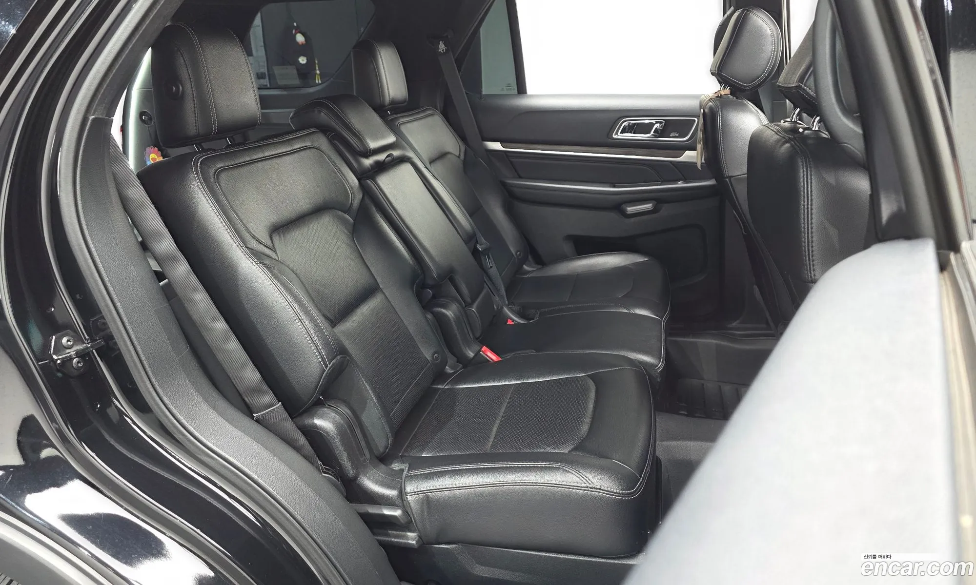 Ford Explorer 2016 1FM5K8FH2GGB24280 — 4