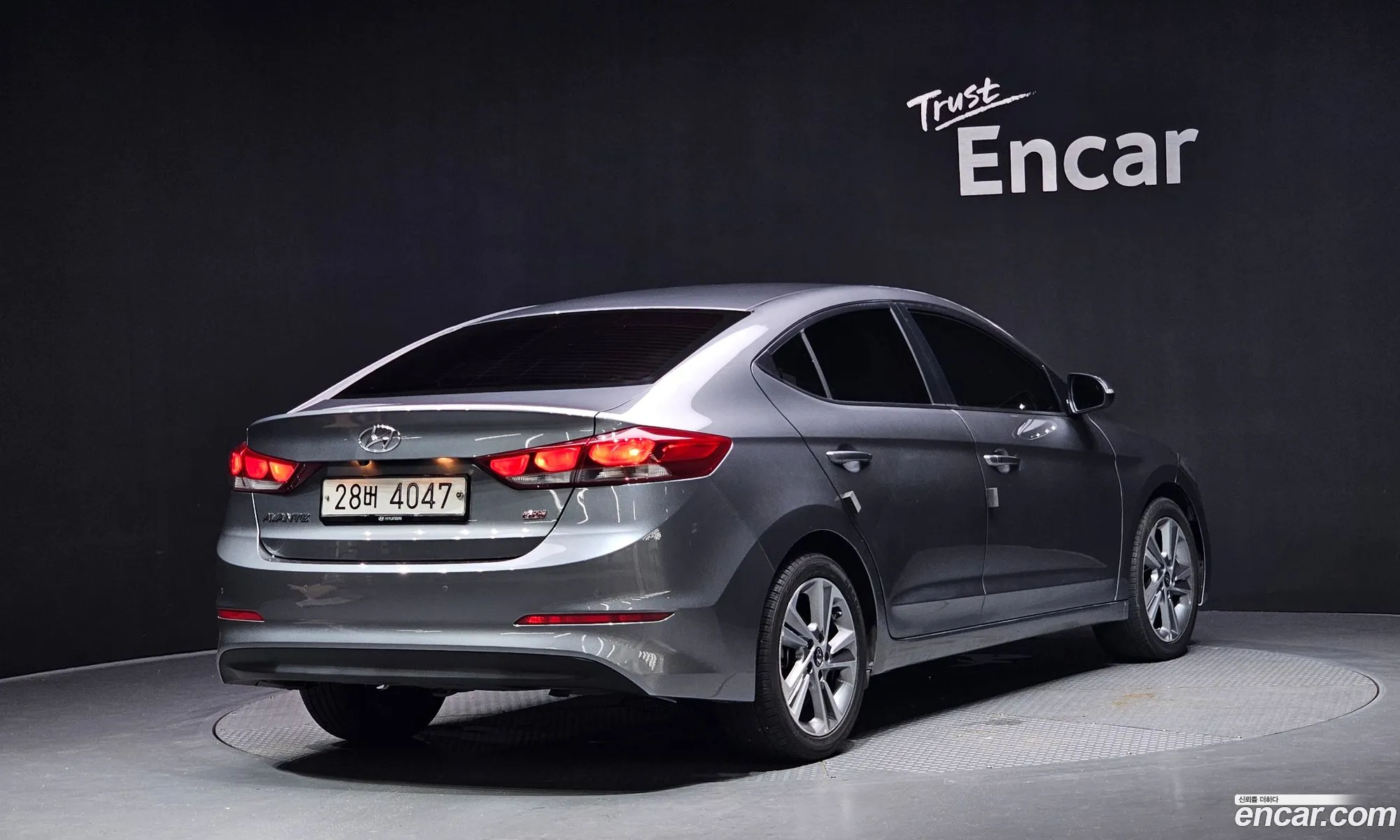 Hyundai Elantra AD 2017 — 15