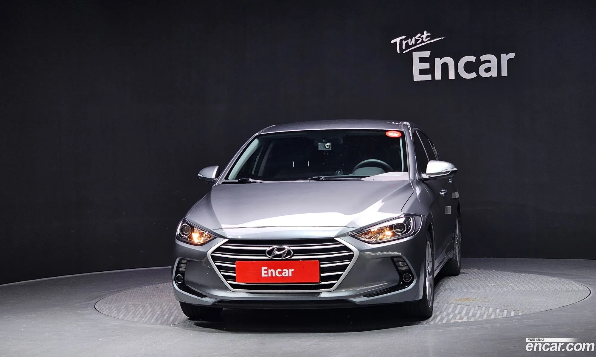 Hyundai Elantra AD 2017 — 28