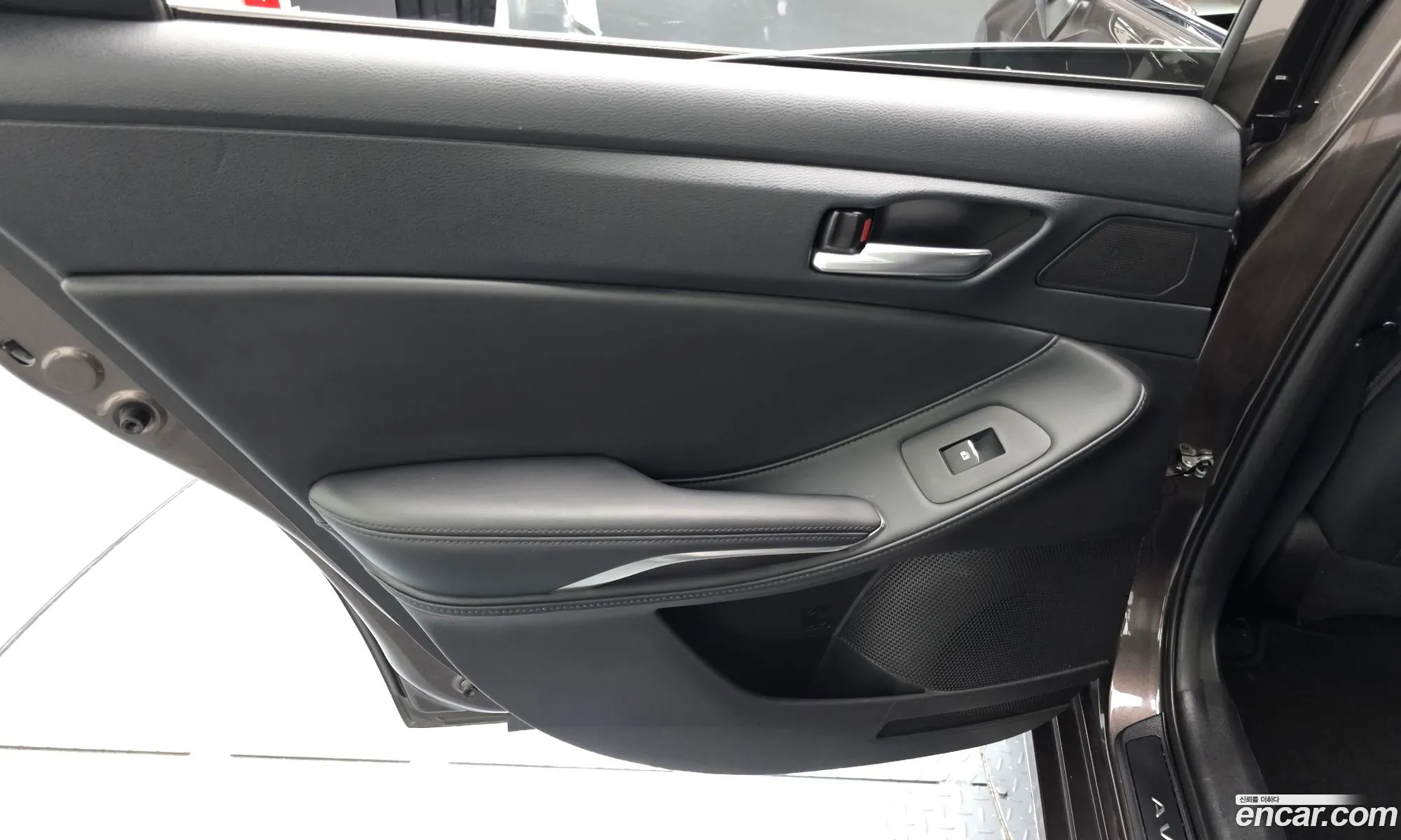 Toyota Avalon 2019 — 25