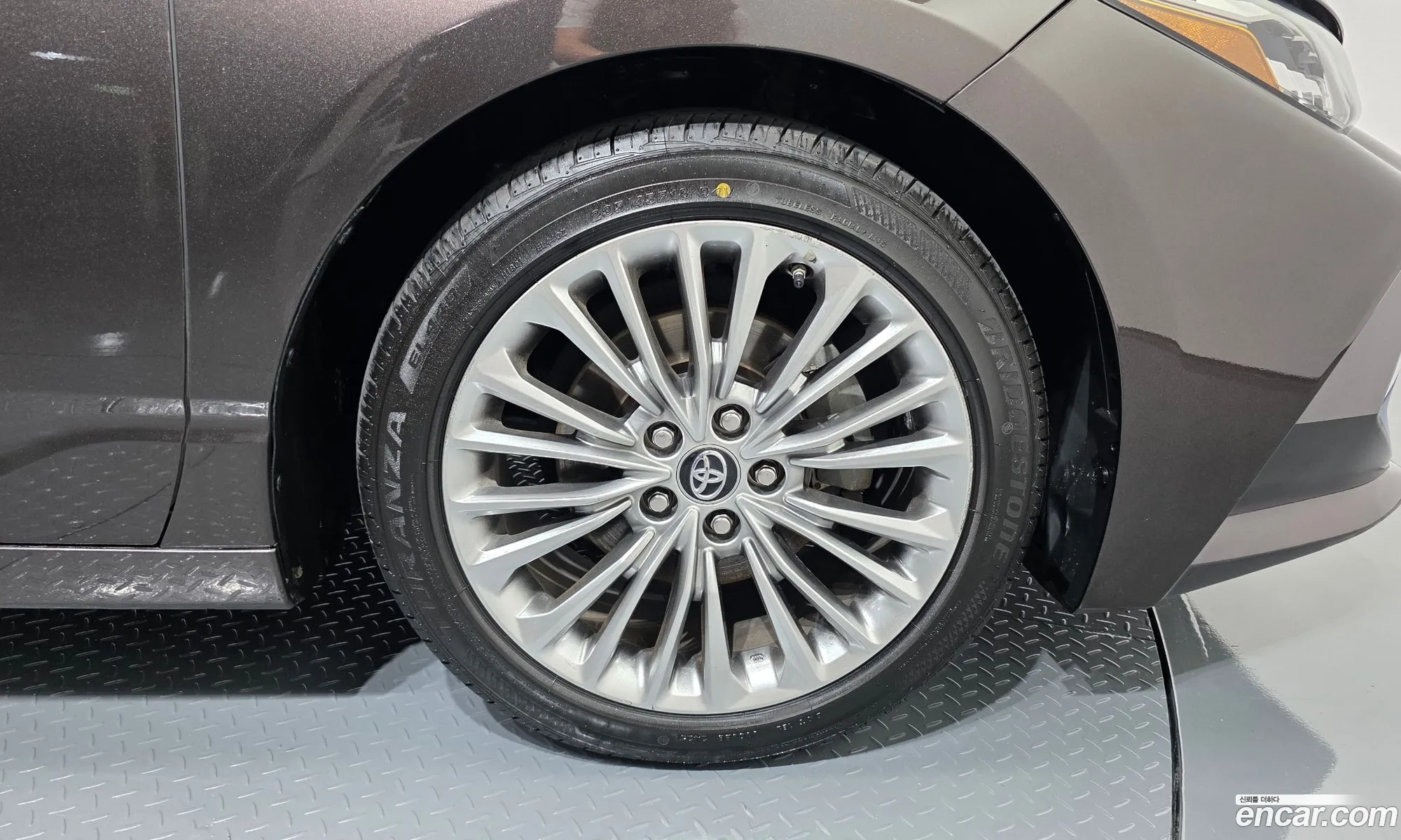 Toyota Avalon 2019 — 21
