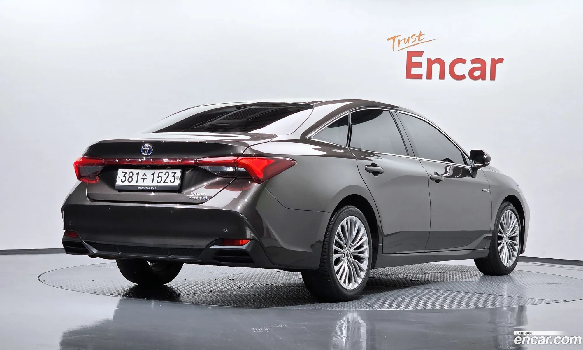 Toyota Avalon 2019 — 16