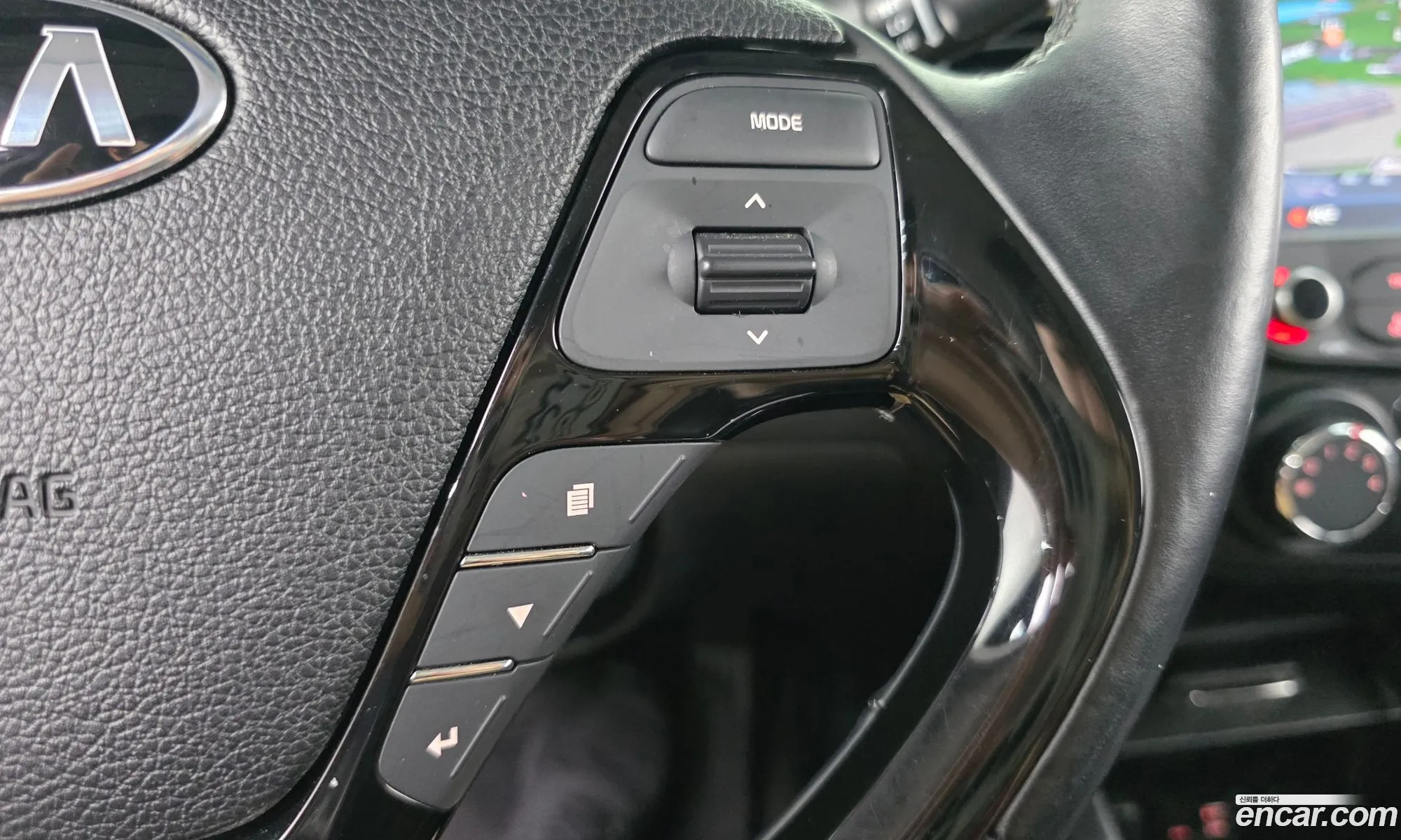 Kia K3 2017 — 25