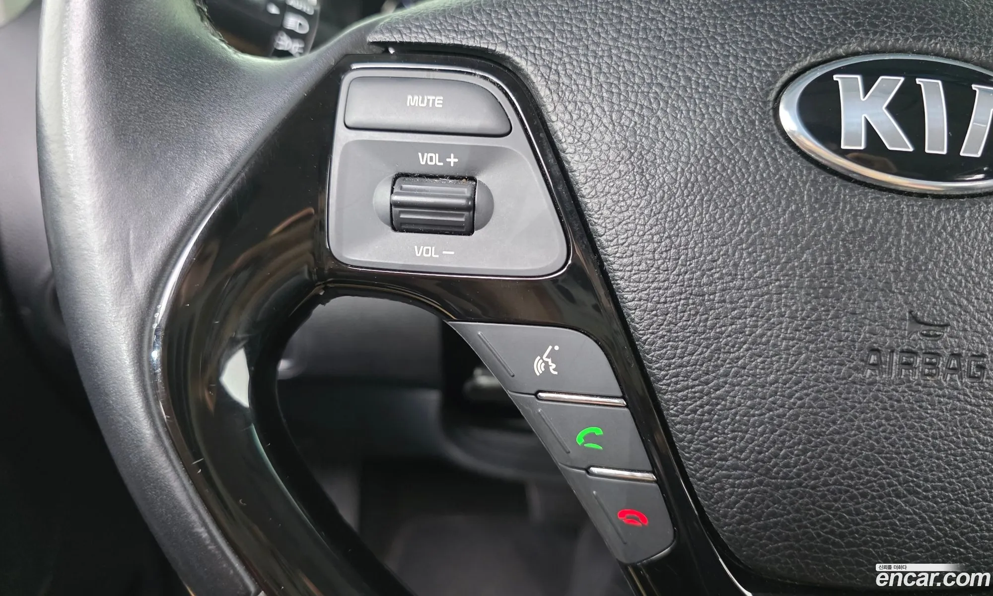 Kia K3 2017 — 11
