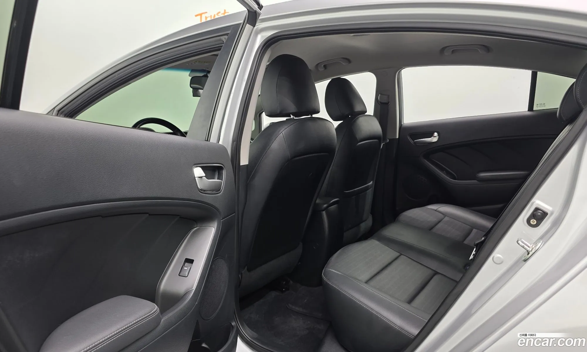 Kia K3 2017 — 29