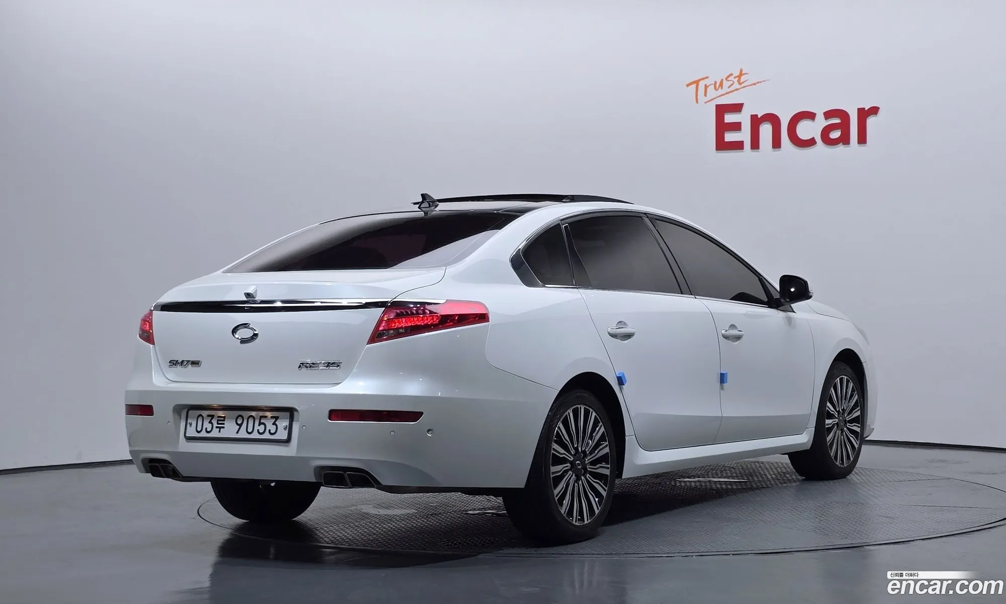 Renault Korea (Samsung) SM7 Nova 2015 — 13
