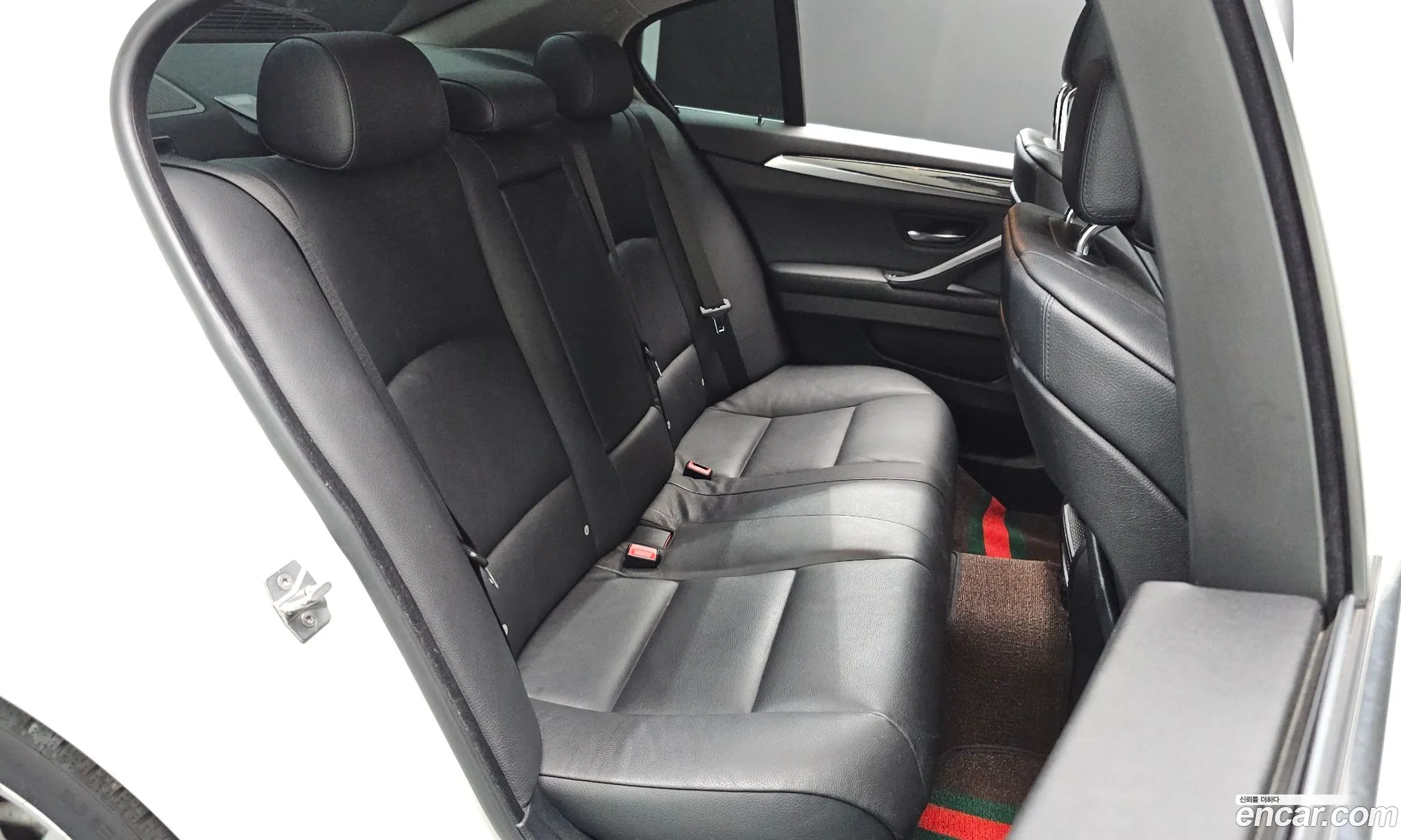 BMW 5 Series 2011 WBAFR1100BC855123 — 19