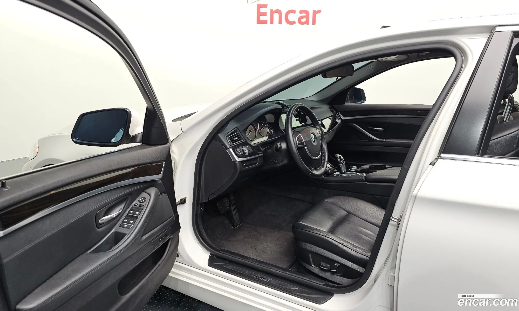 BMW 5 Series 2011 WBAFR1100BC855123 — 4