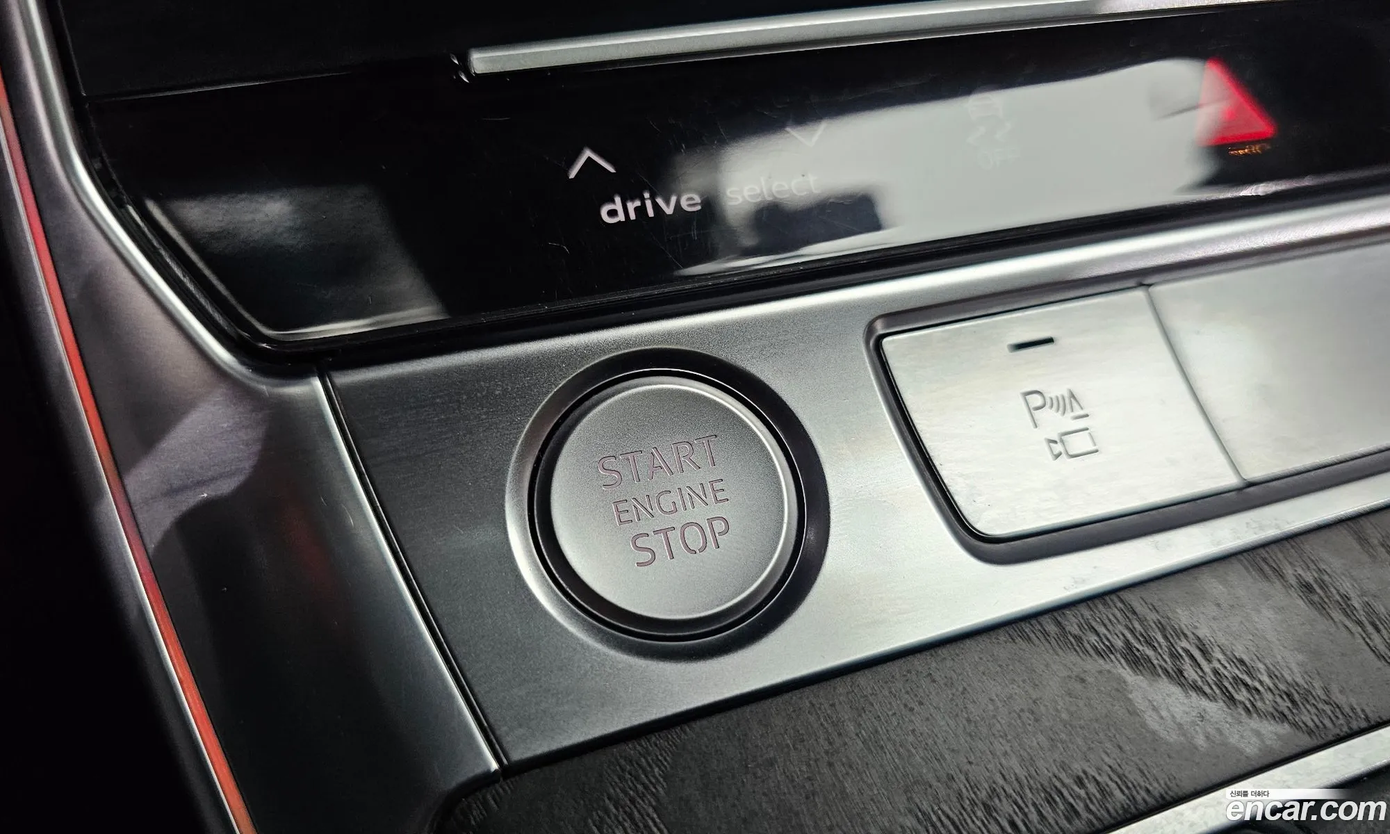 Audi A6 2020 WAUZZZF27LN072053 — 26