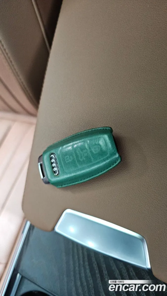 Audi A6 2020 WAUZZZF27LN072053 — 2