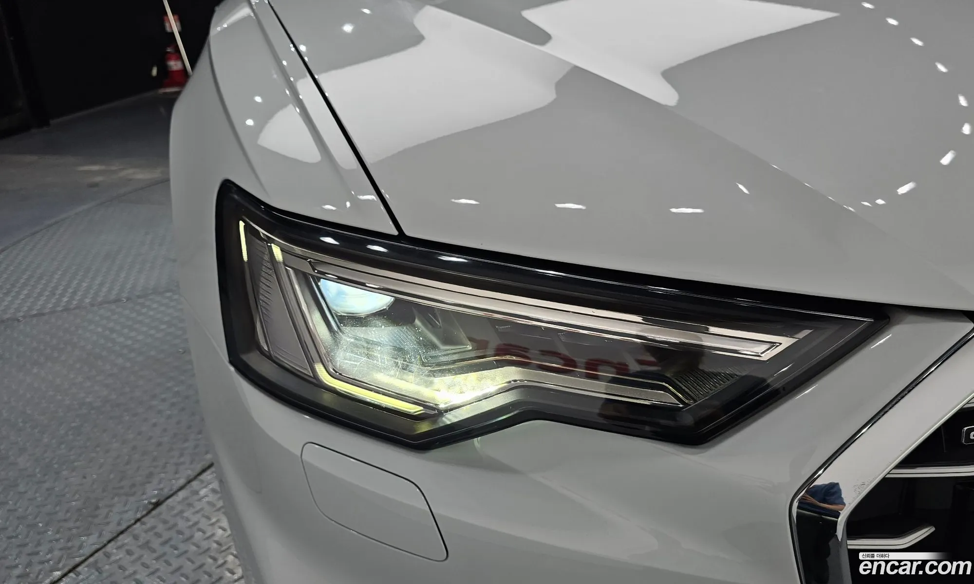 Audi A6 2020 WAUZZZF27LN072053 — 17