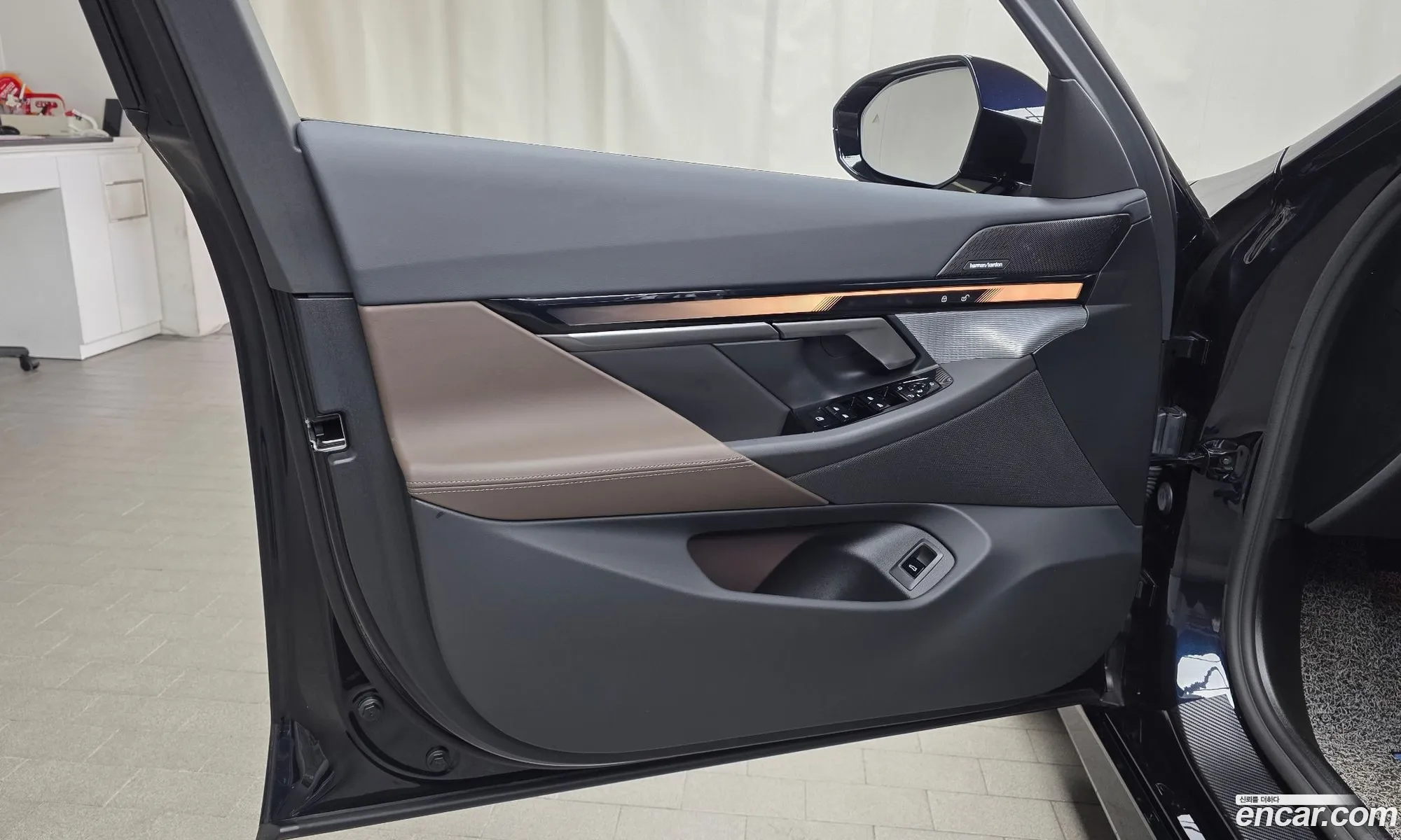 BMW 5 Series 2025 — 9