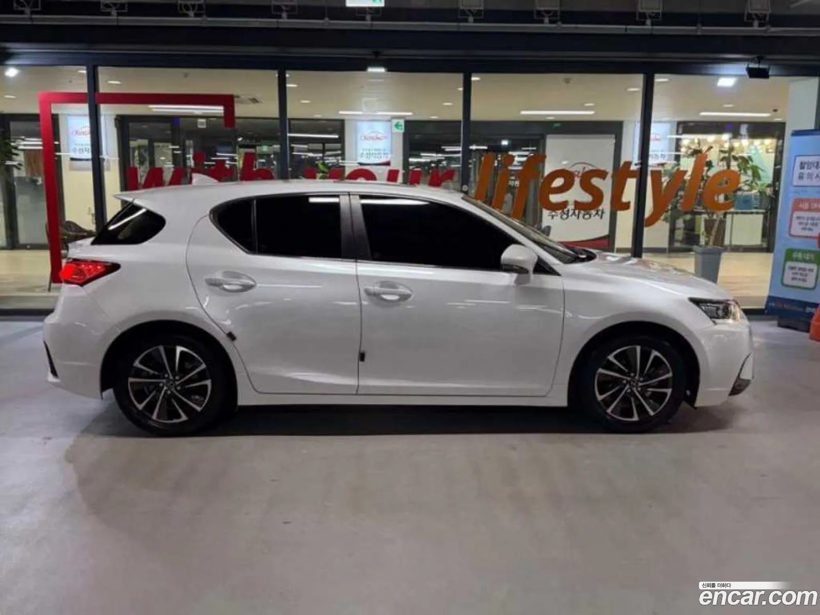 Lexus CT200h 2018 — 20