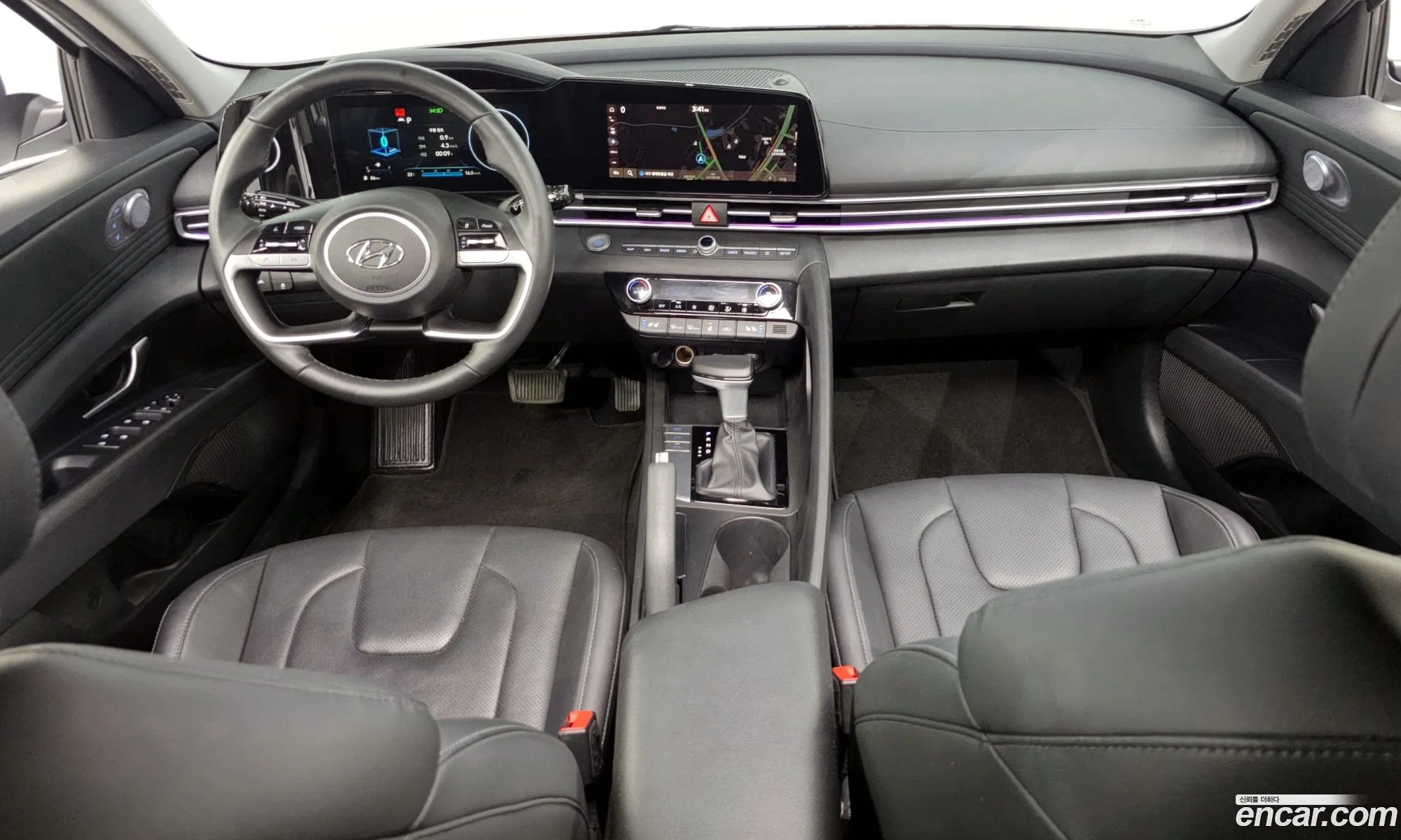 Hyundai Elantra 2020 — 11