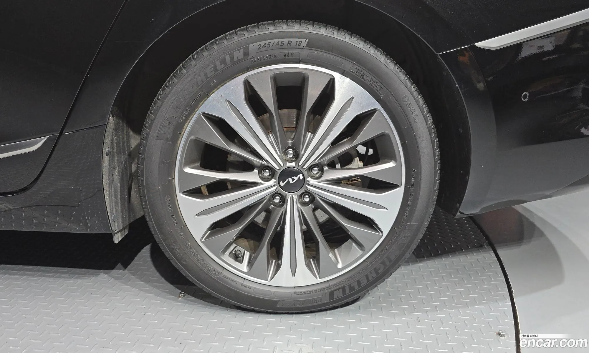 Kia K8 Hybrid 2022 — 30