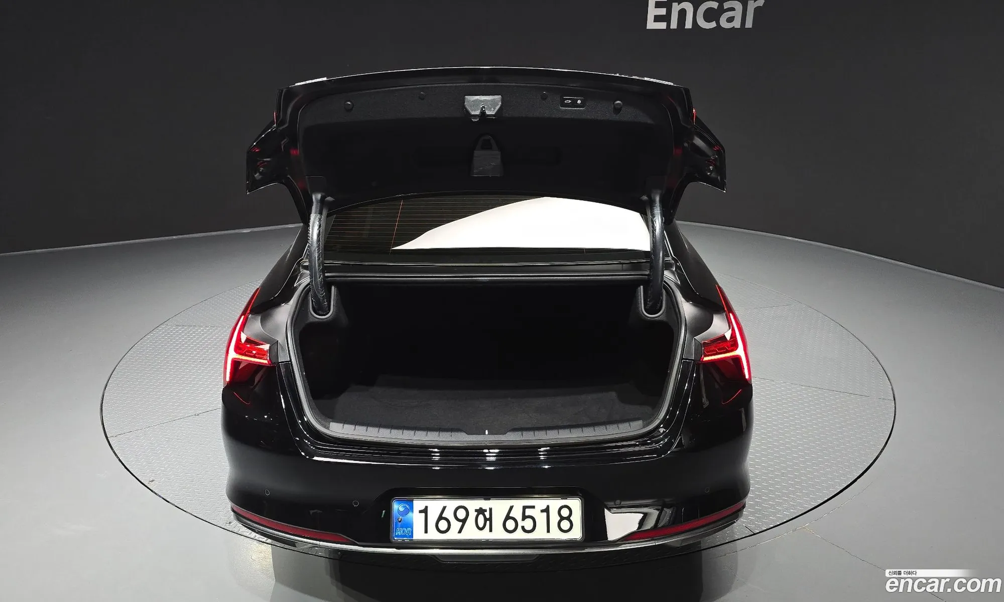 Kia K8 Hybrid 2022 — 16