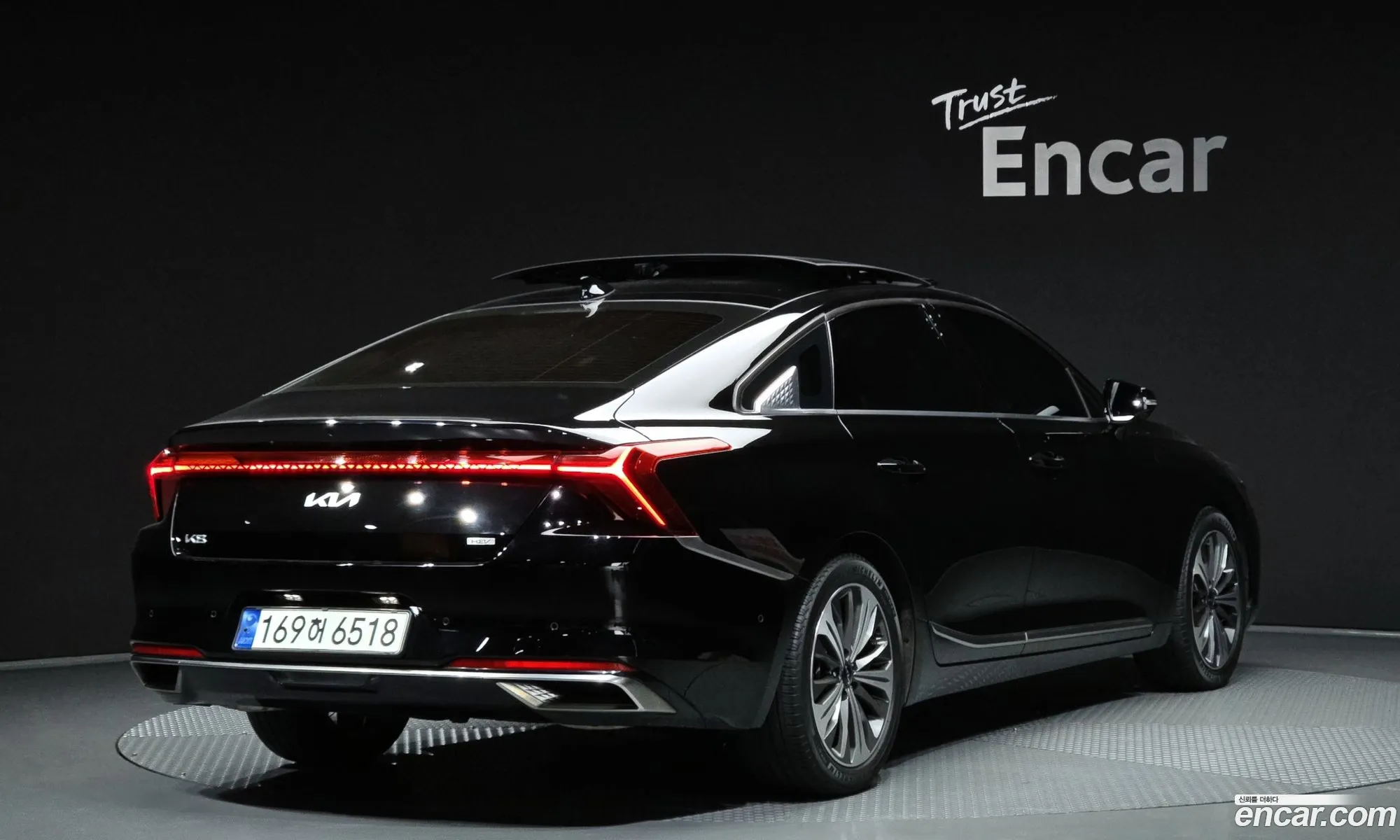 Kia K8 Hybrid 2022 — 26