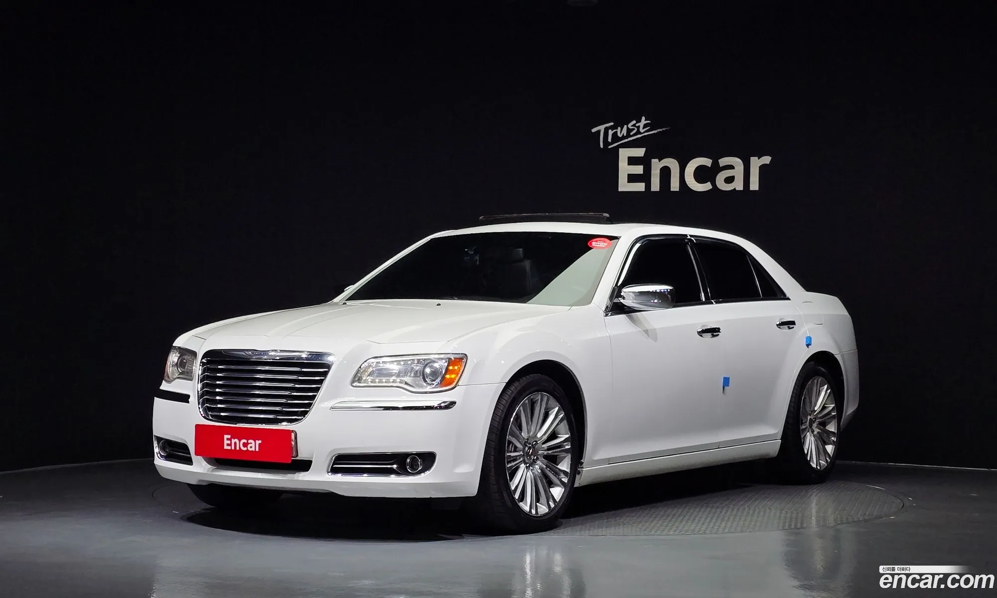 Chrysler 300C 2011 2C3CA6CG4BH538774 — 14