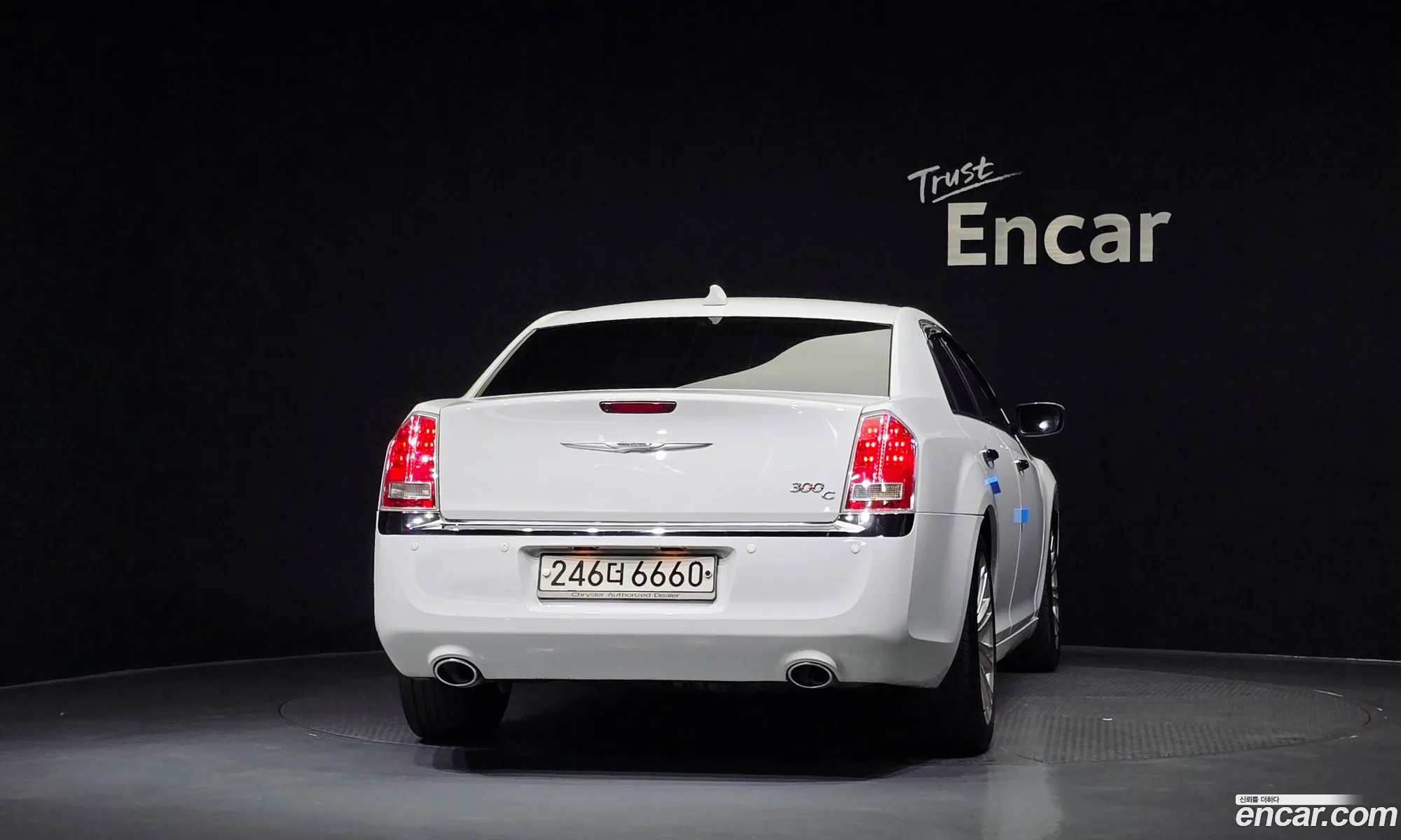 Chrysler 300C 2011 2C3CA6CG4BH538774 — 6