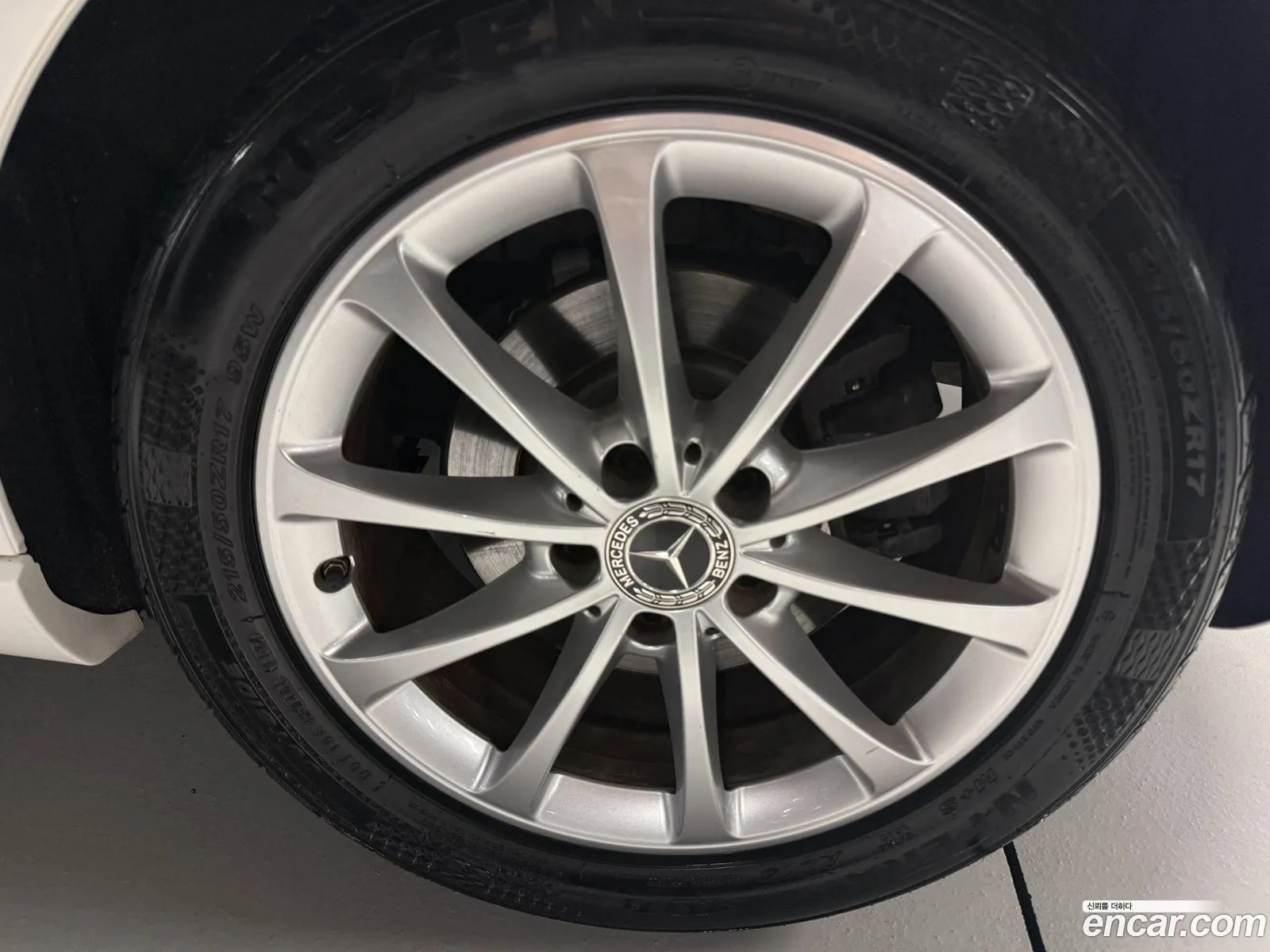 Mercedes-Benz A-Class W177 2020 — 17