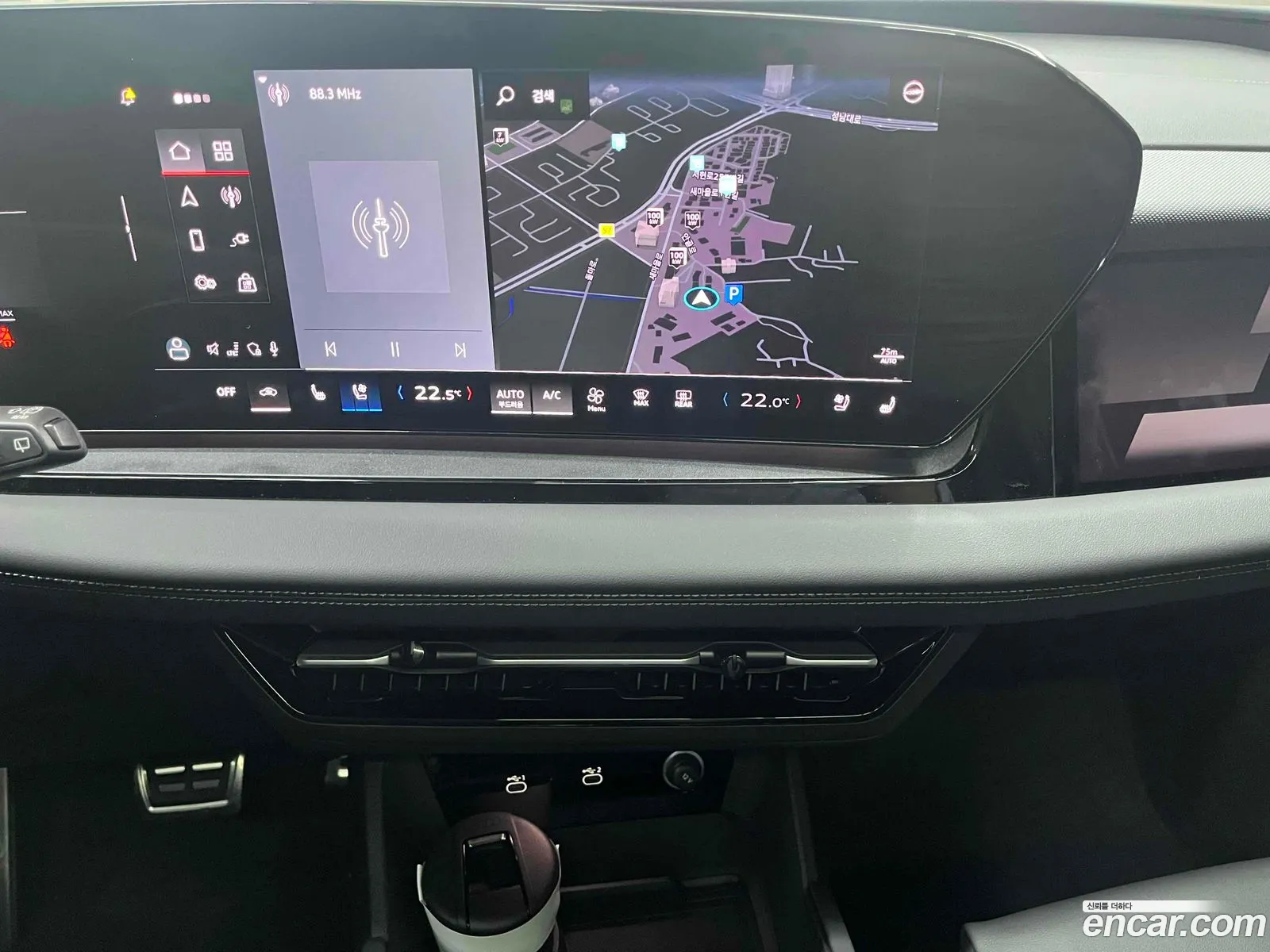 Audi Q6 e-tron 2025 — 10