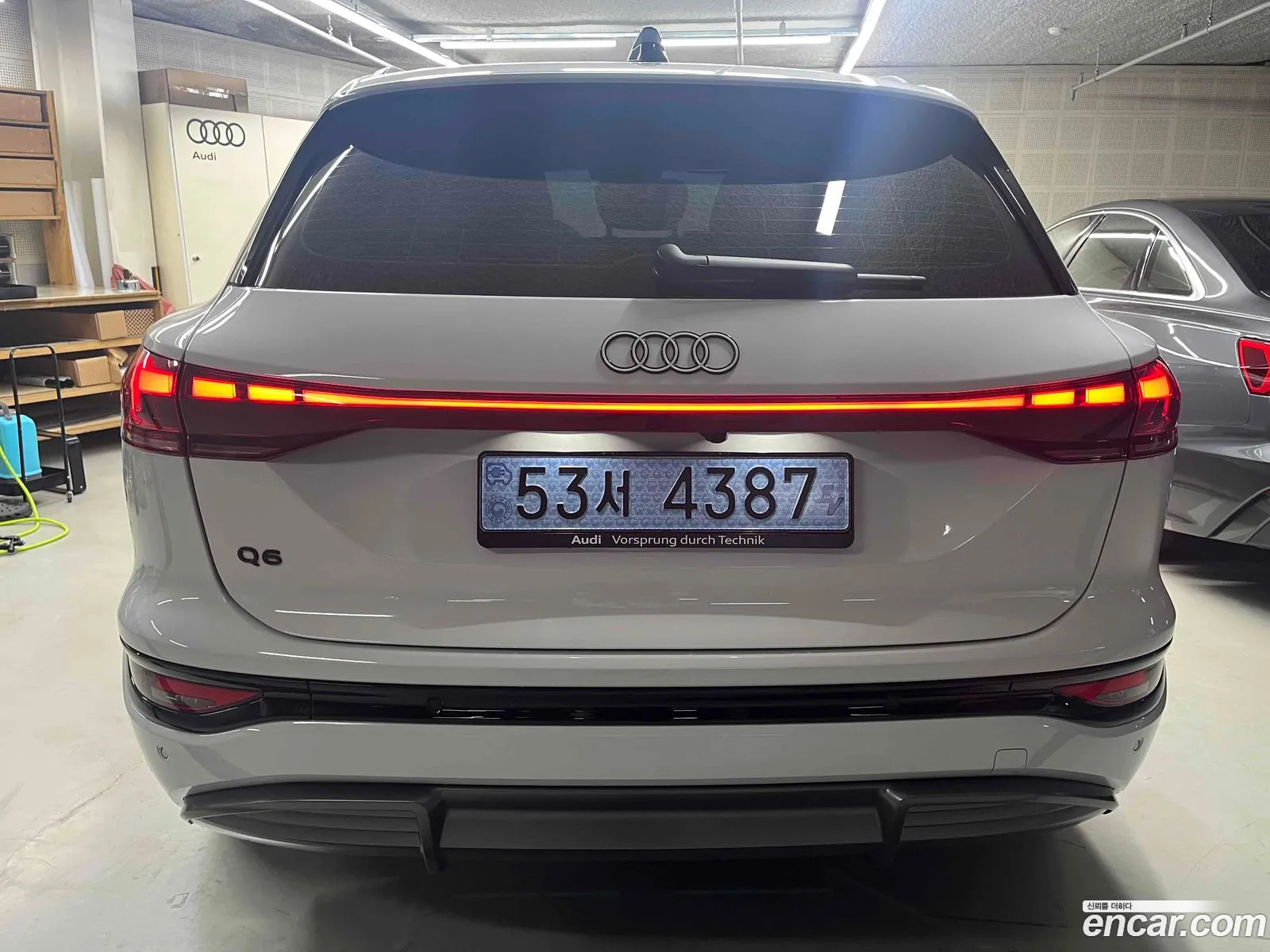 Audi Q6 e-tron 2025 — 13