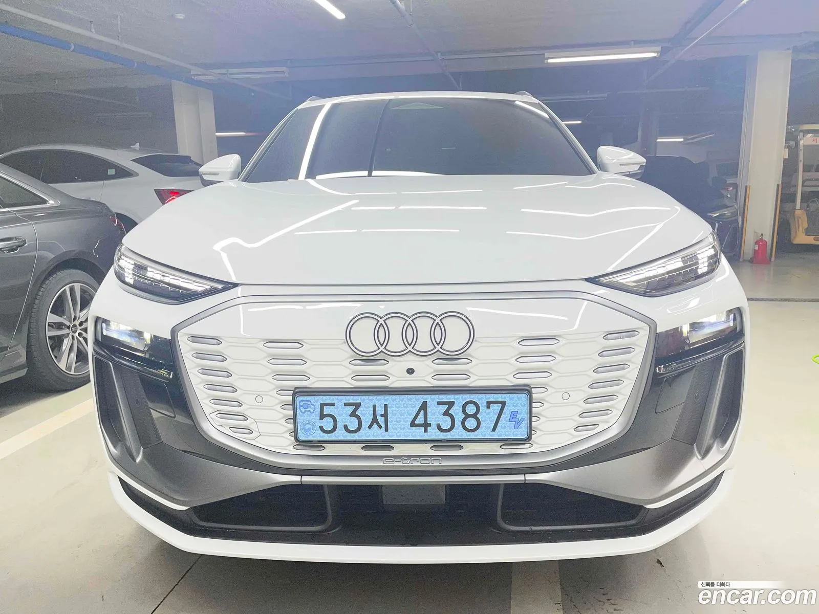 Audi Q6 e-tron 2025 — 7
