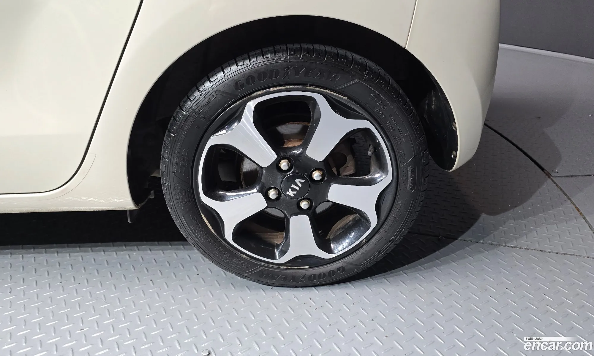 Kia Ray 2012 — 15