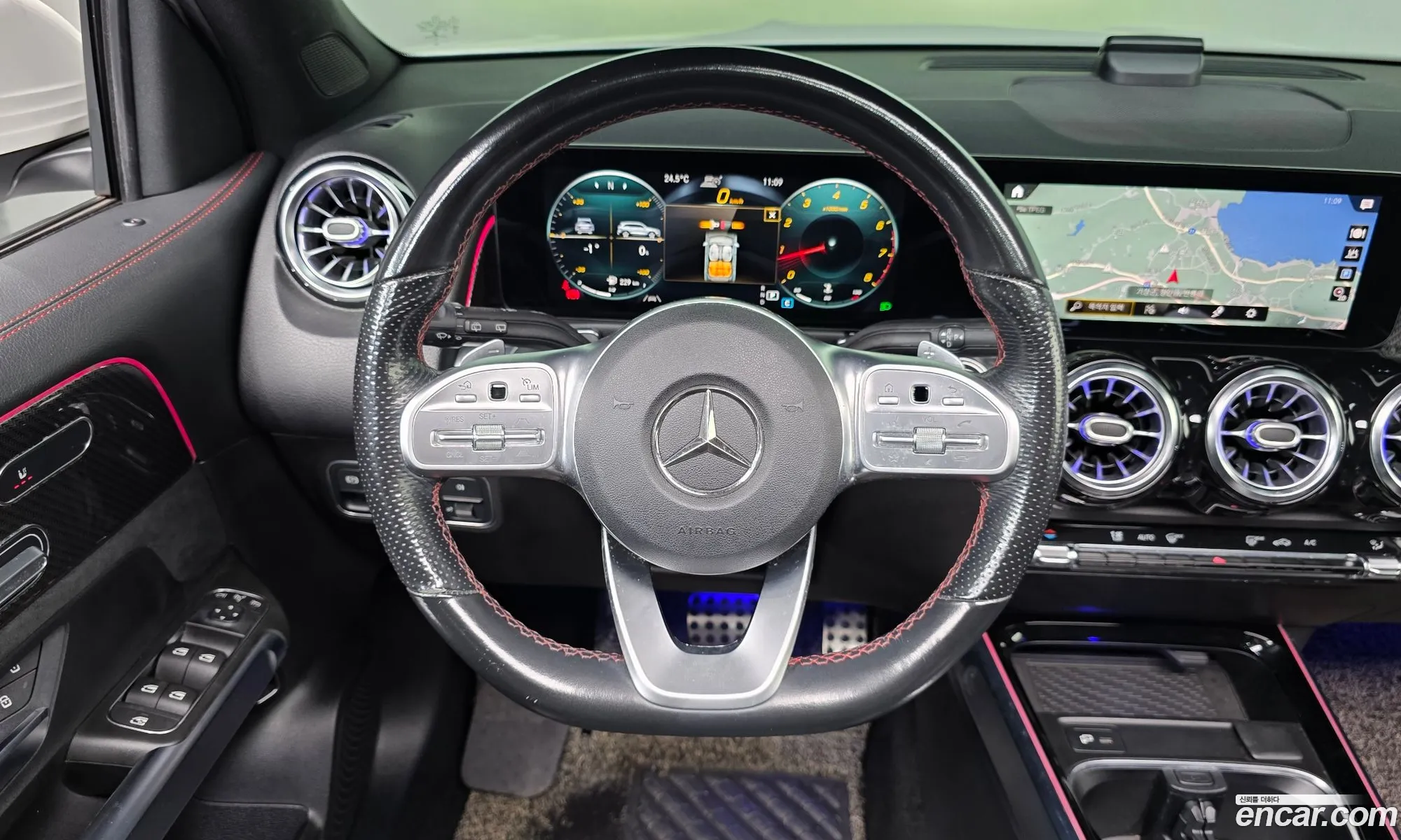 Mercedes-Benz GLB-Class X247 2021 — 5