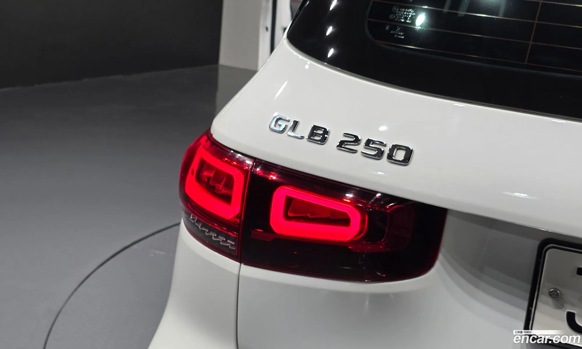Mercedes-Benz GLB-Class X247 2021 — 28