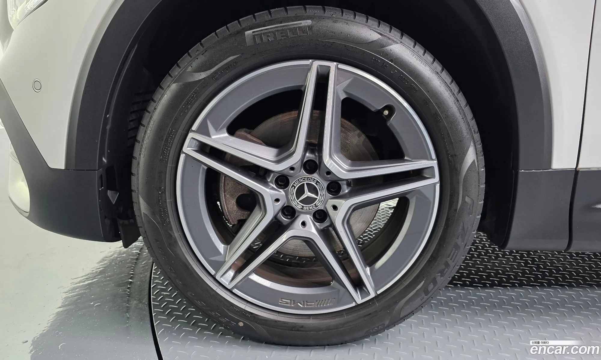 Mercedes-Benz GLB-Class X247 2021 — 15