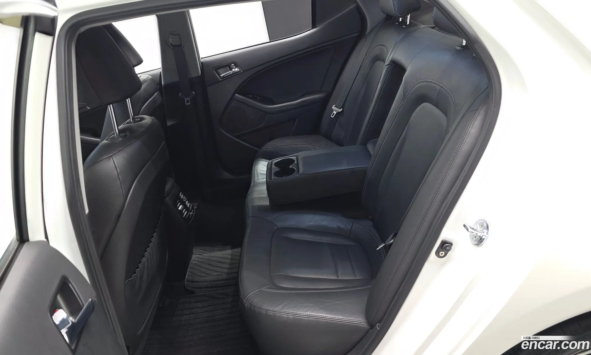Kia K5 Hybrid 2013 — 8