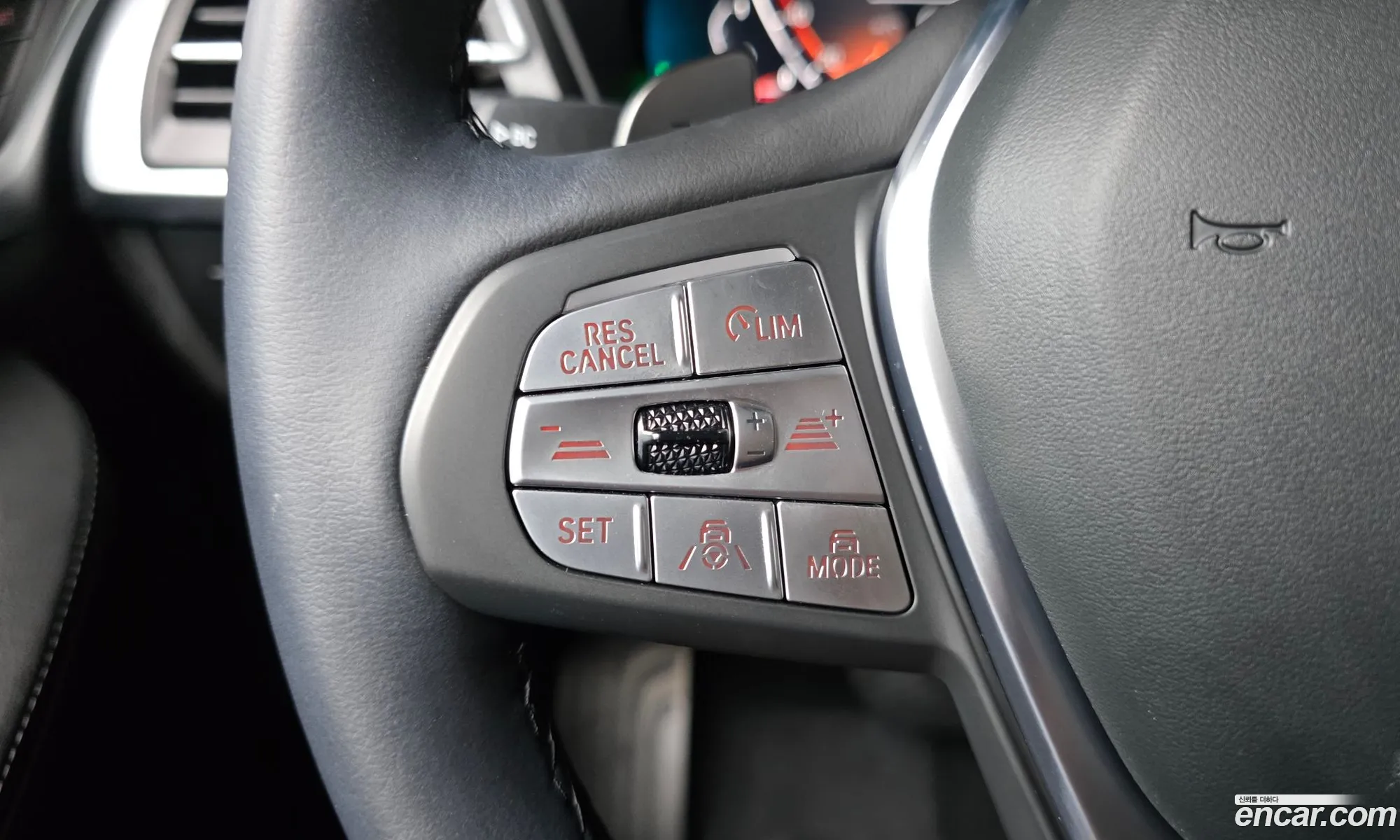 BMW X4 2025 — 25