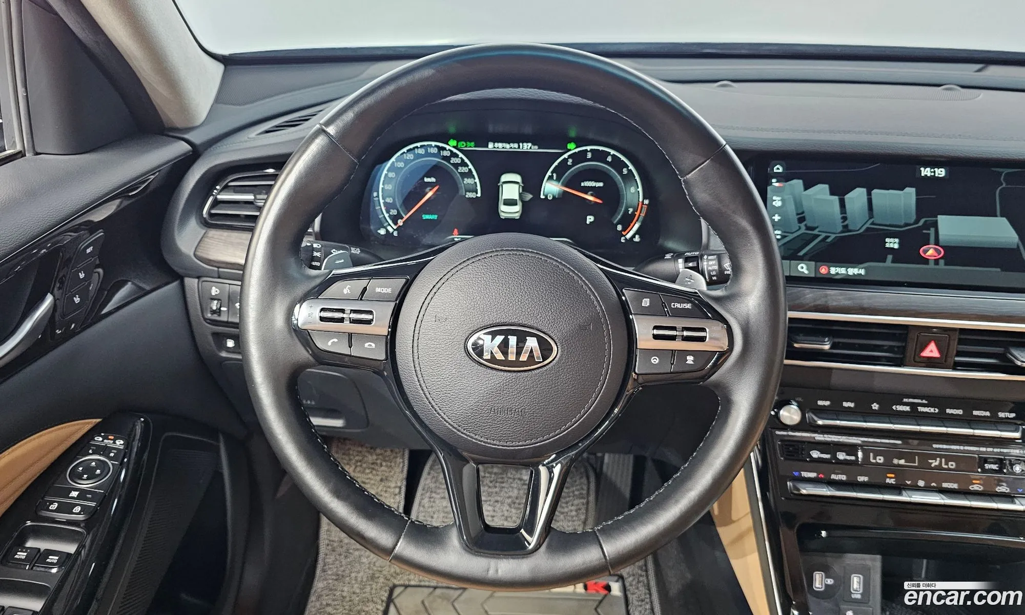 Kia K7 Premier 2019 — 11