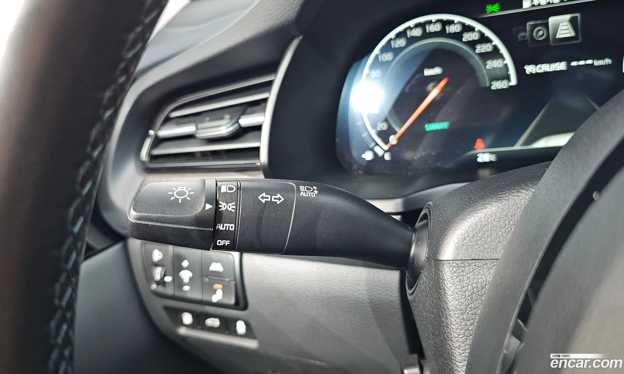 Kia K7 Premier 2019 — 26