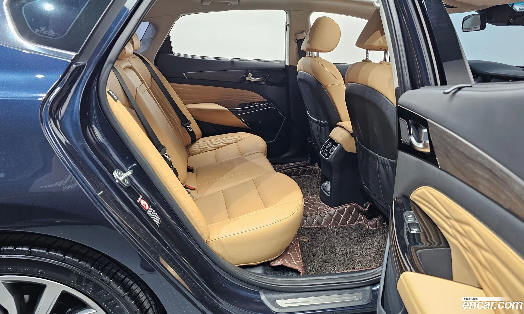 Kia K7 Premier 2019 — 27