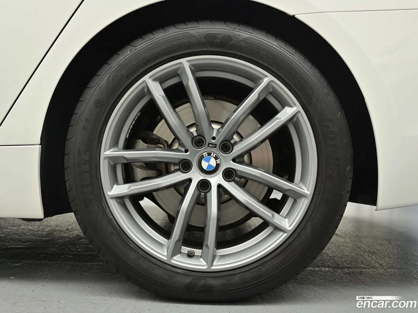 BMW 5 Series 2020 — 3