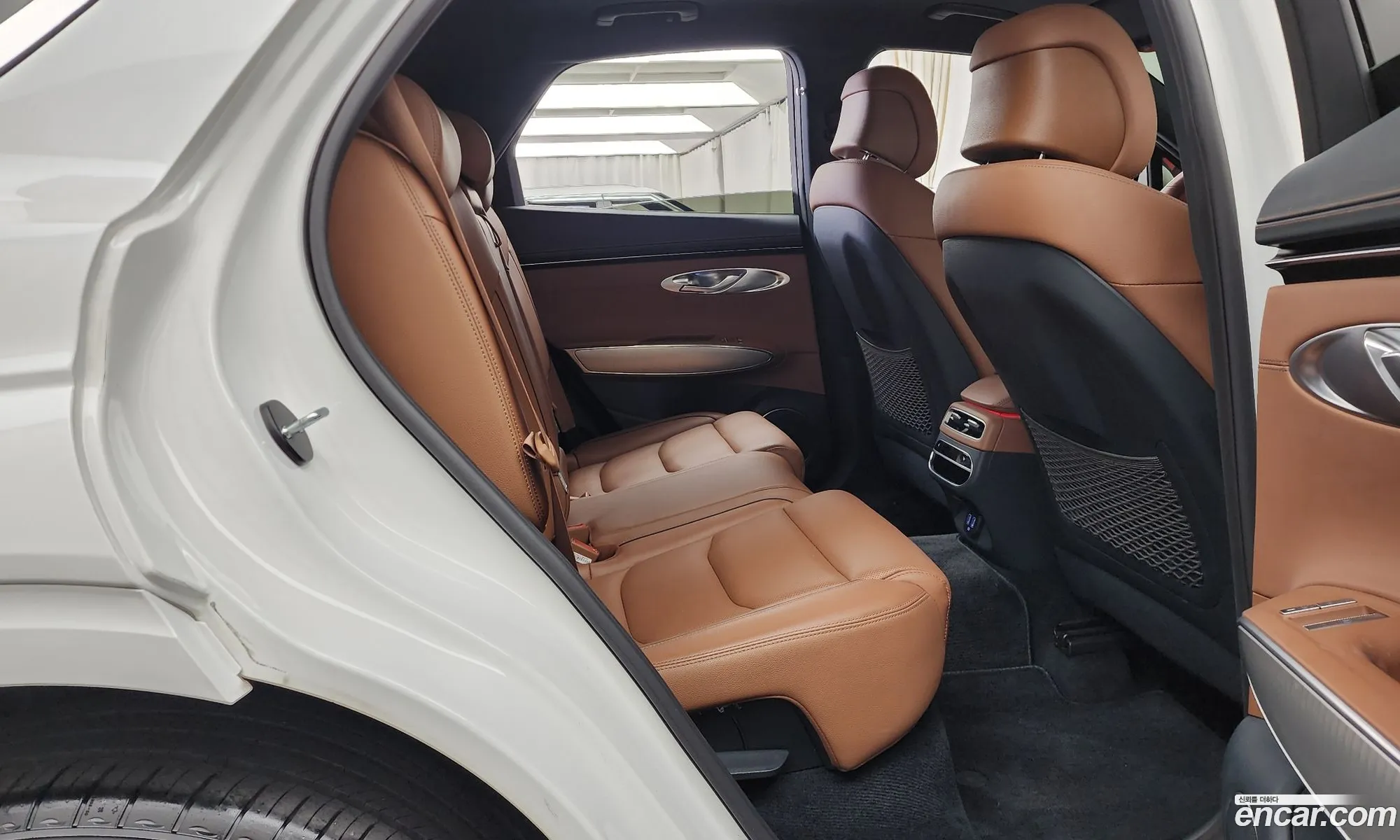 Genesis GV70 2023 — 18