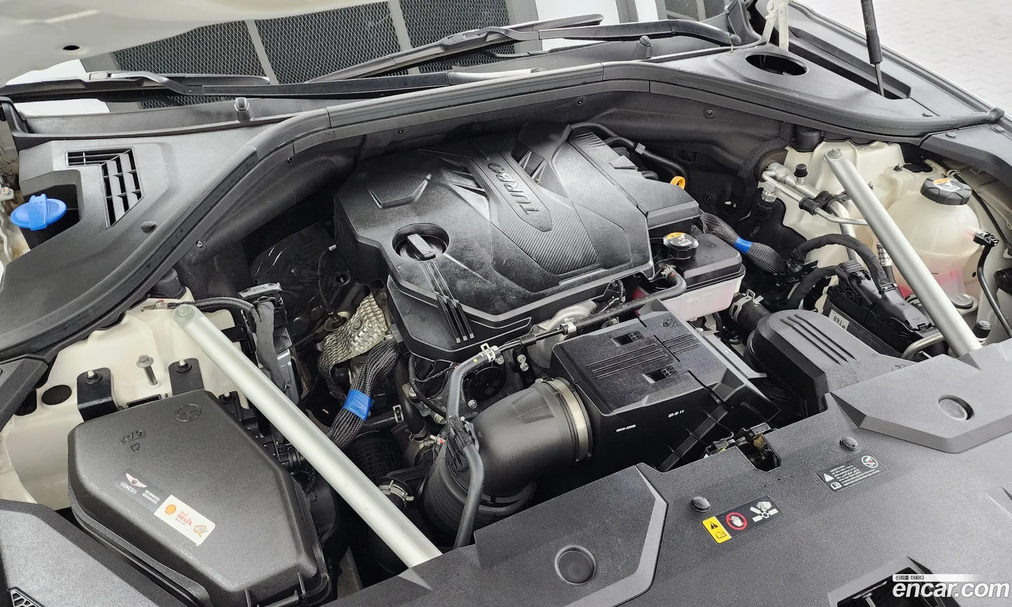Genesis GV70 2023 — 28