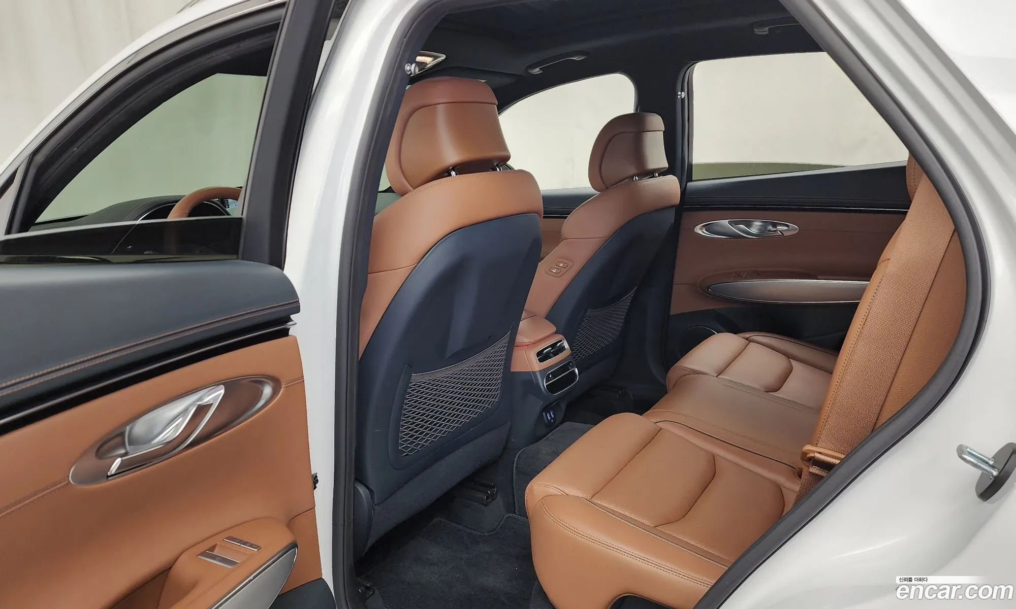Genesis GV70 2023 — 11