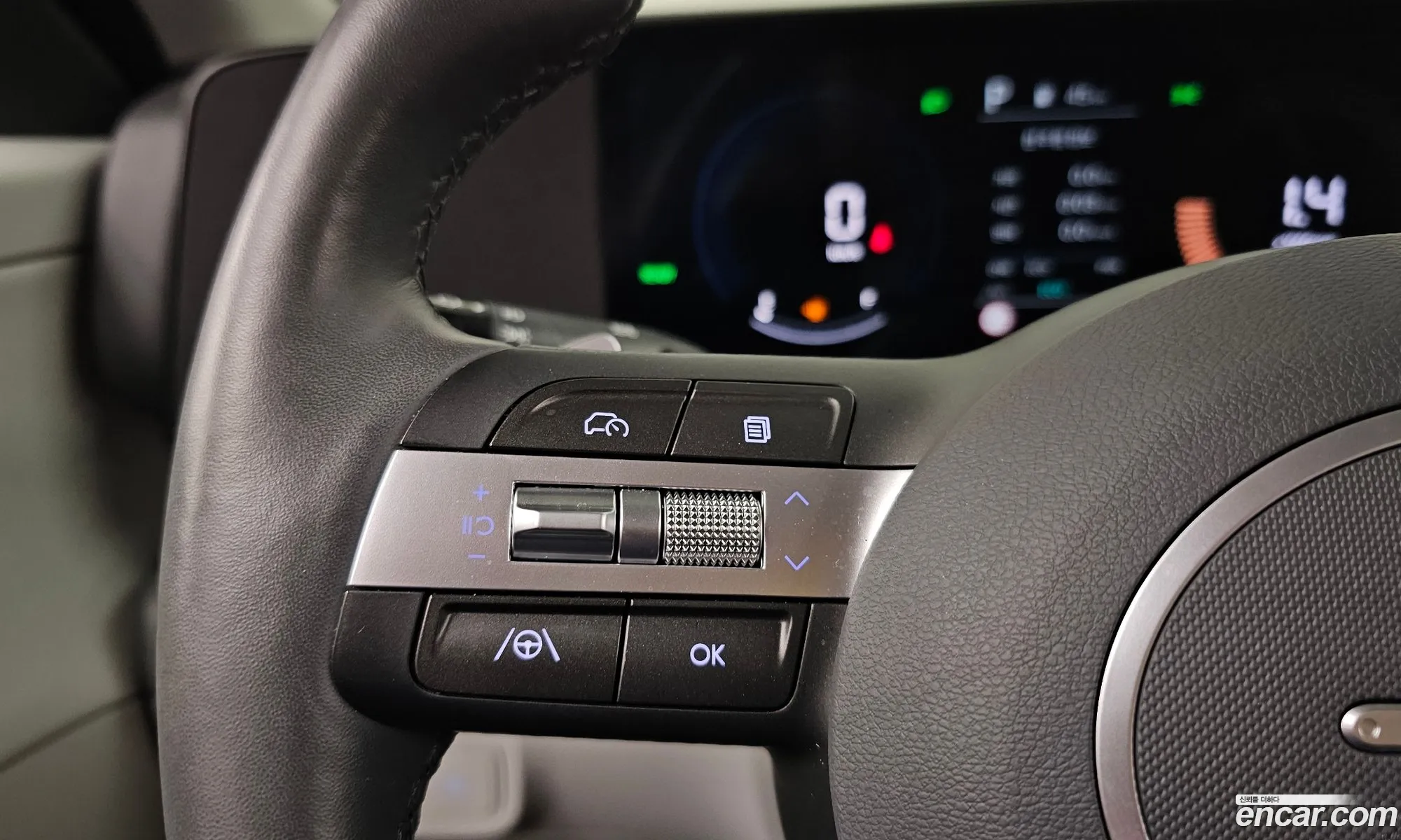 Hyundai Kona Hybrid 2023 — 26