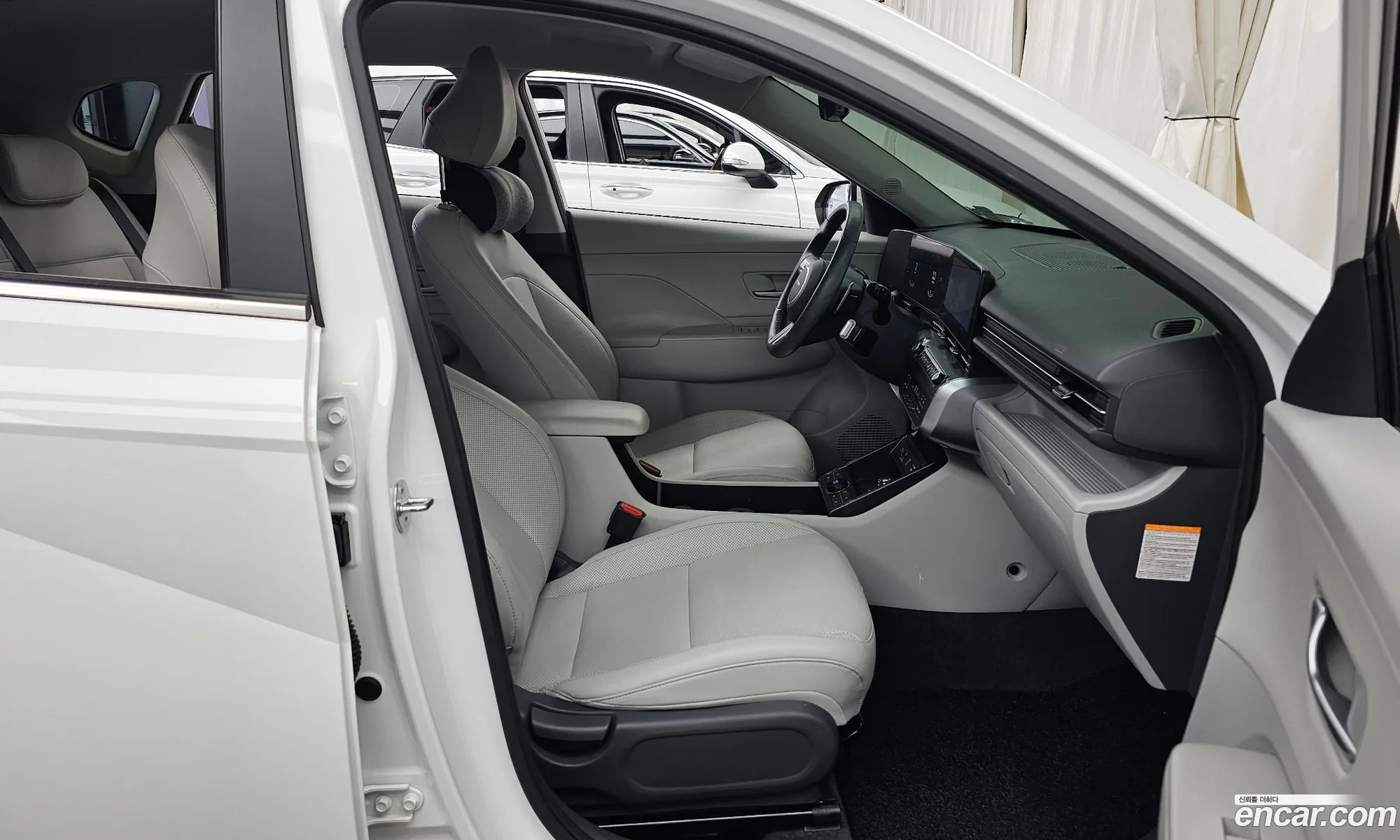 Hyundai Kona Hybrid 2023 — 6