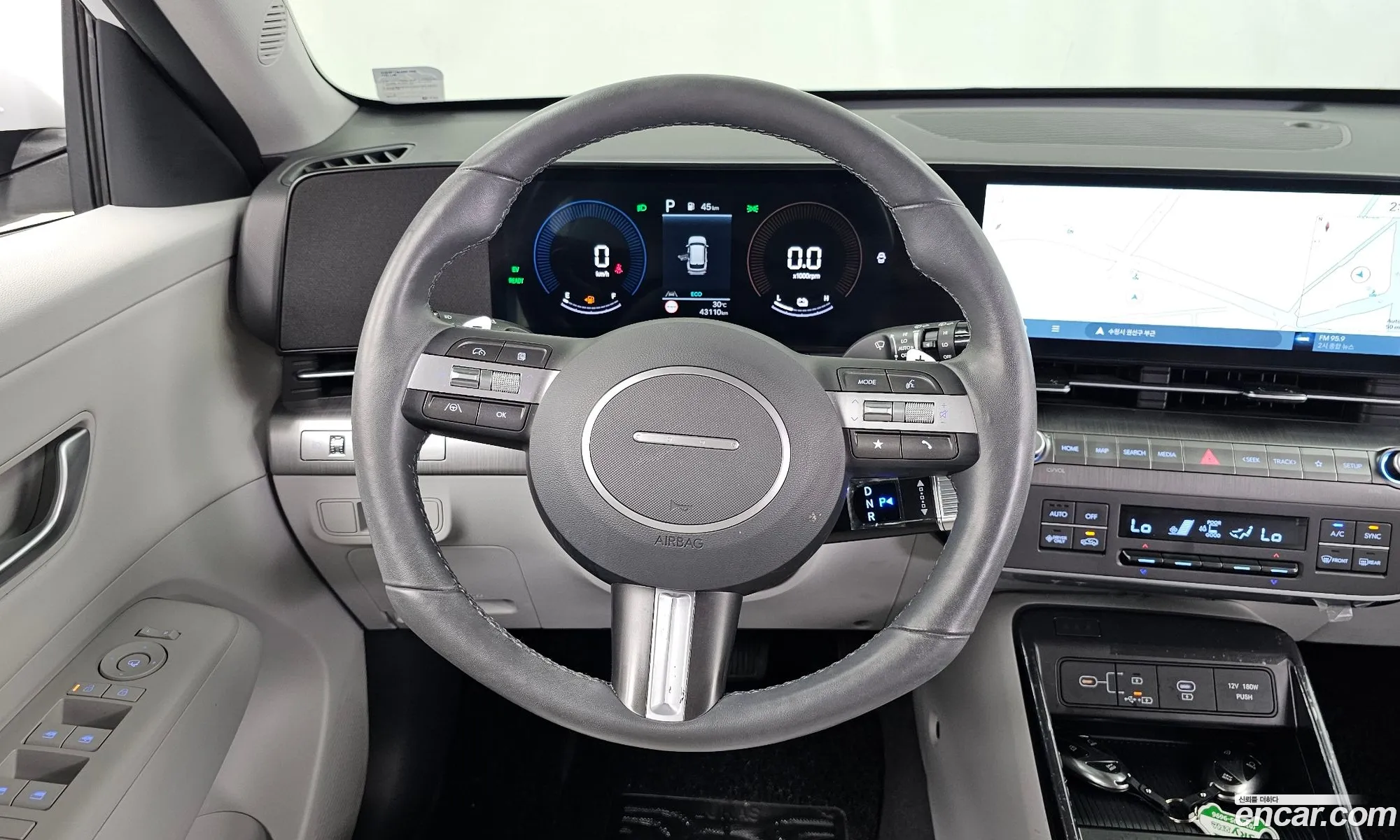 Hyundai Kona Hybrid 2023 — 19