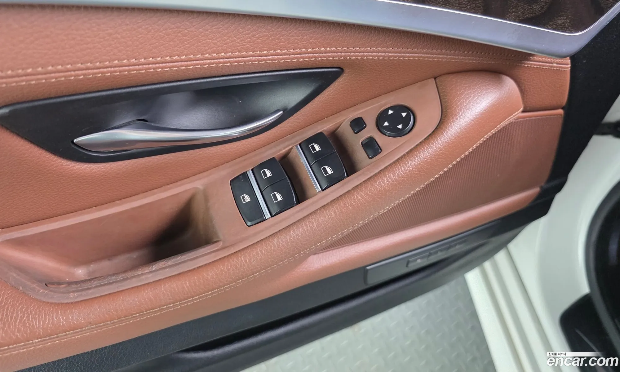 BMW 5 Series 2012 — 13
